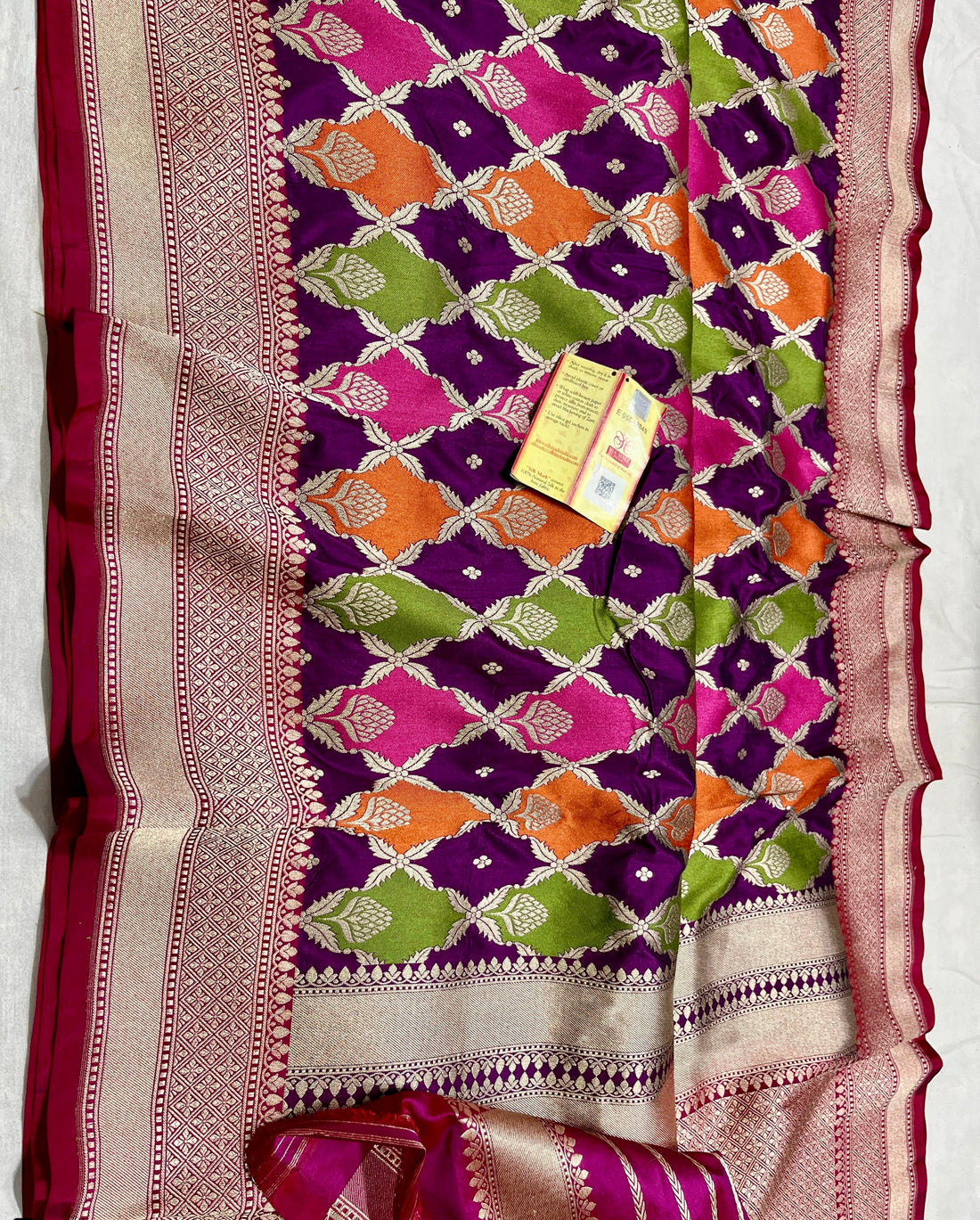 The Rangkaat Weave: A Heritage of Color in Banarasi Sarees