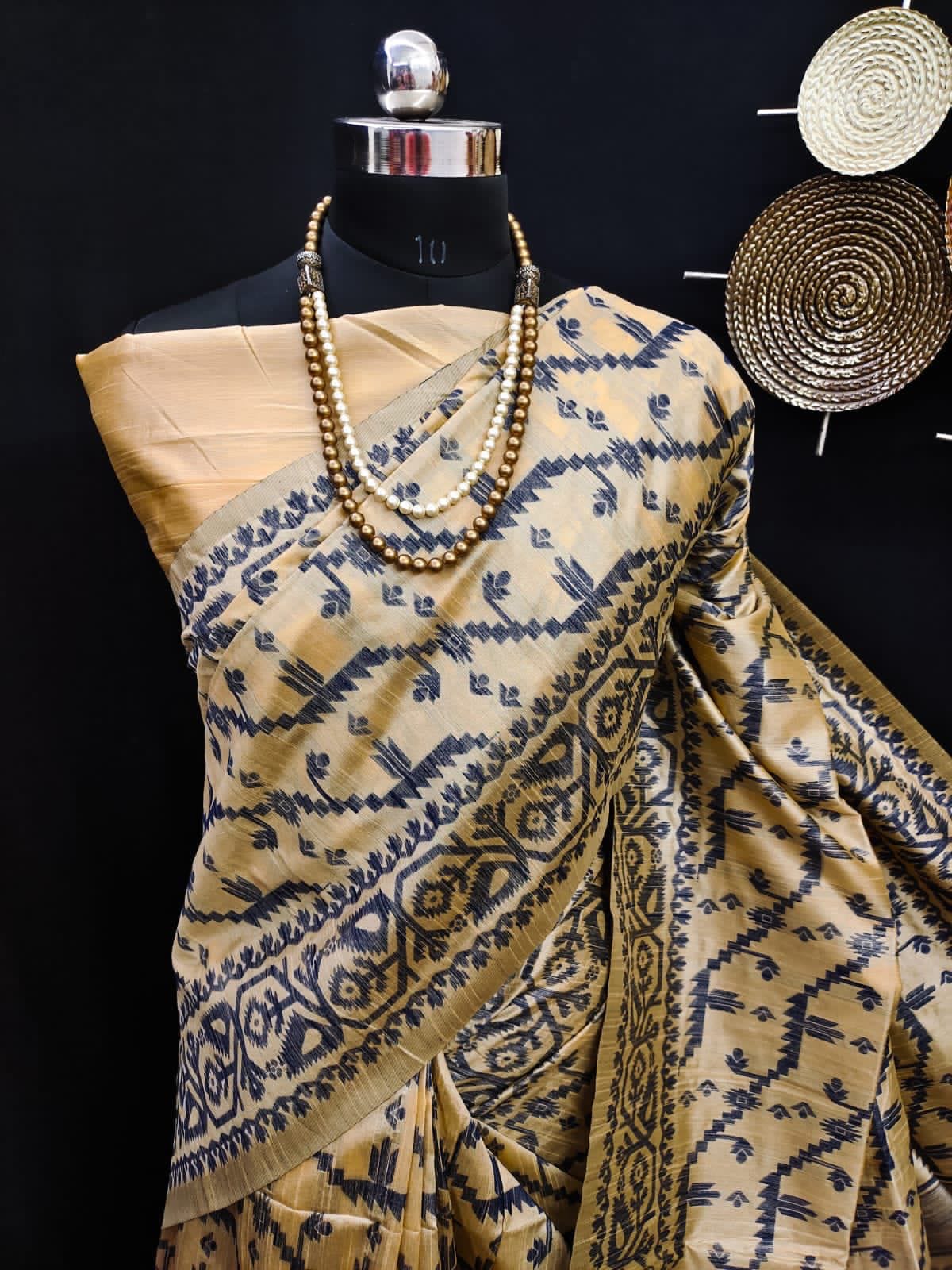 Banglori Handloom Raw Silk Saree with Weaving Pallu and Border for Women