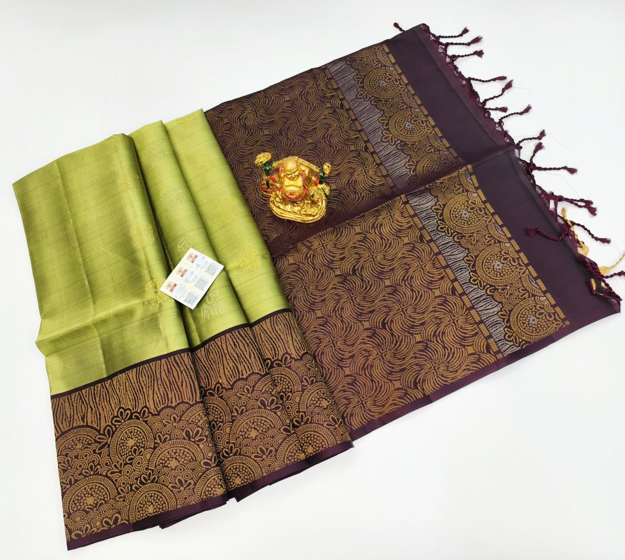 Elegance Redefined: Handloom Soft Silk Sarees with Golden Glamour
