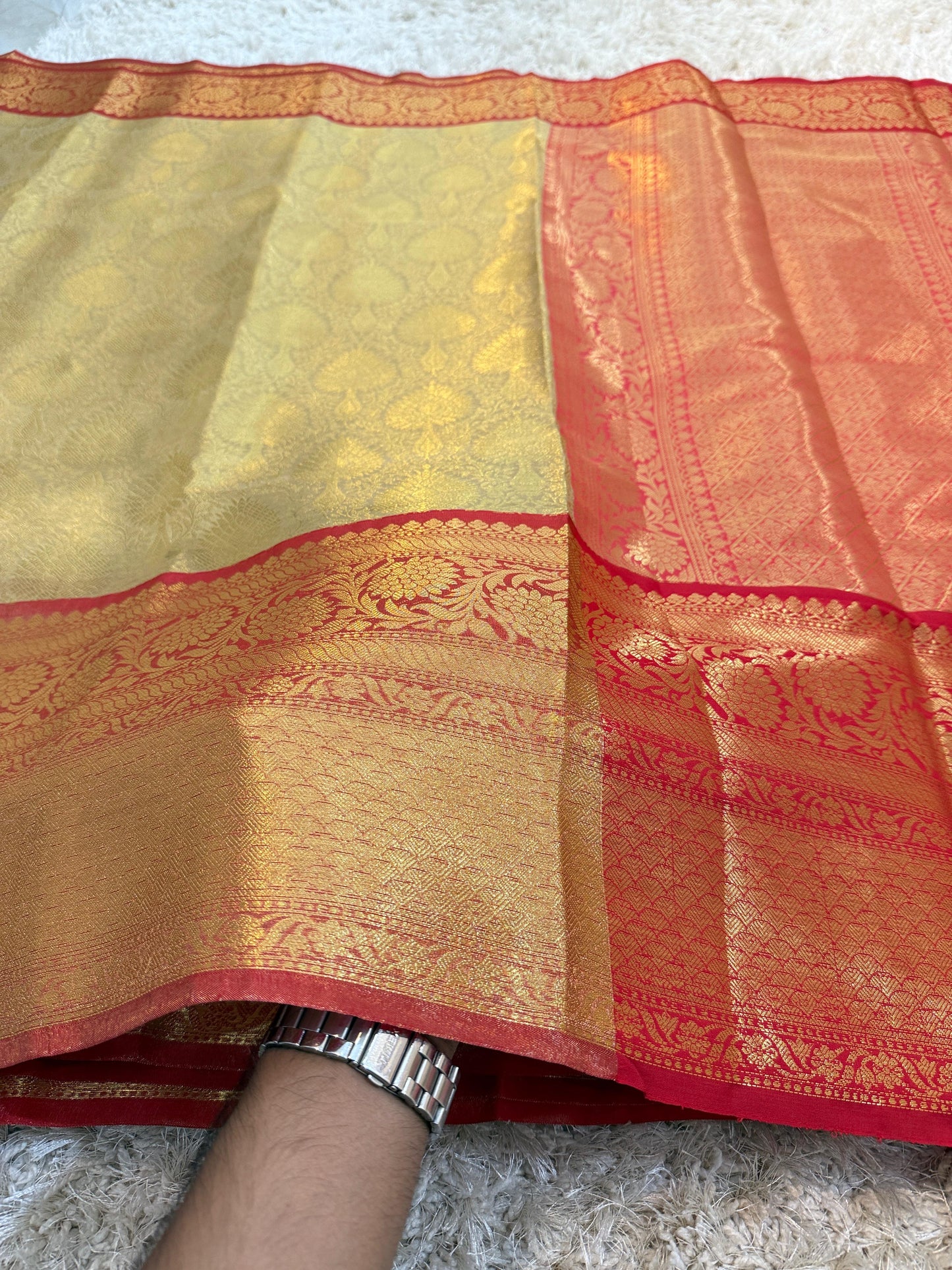 Banarasi Zari Tanchui Kanchipuram Soft Silk Saree