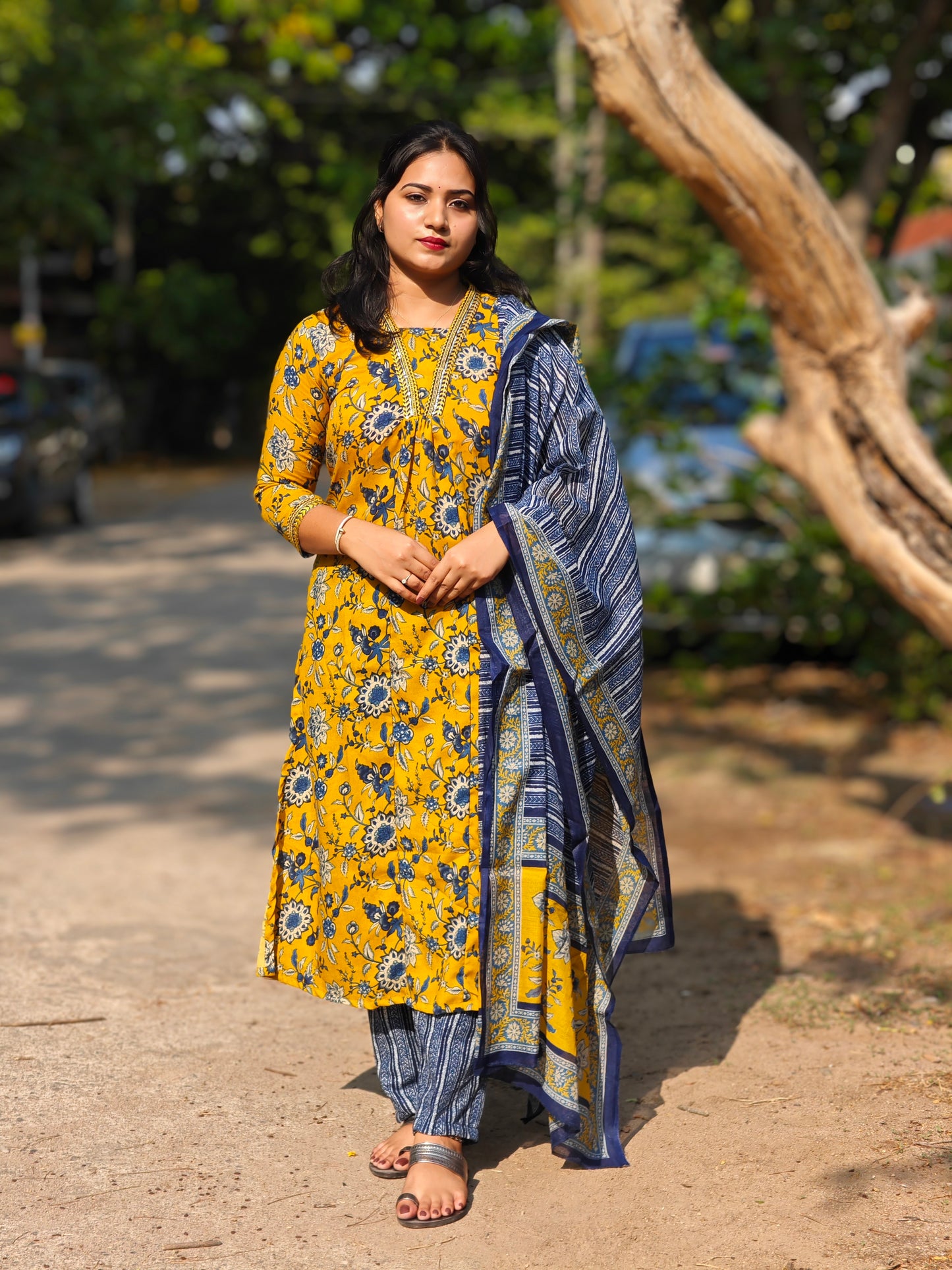 Mustard Viscose Rayon Floral Printed Suit Set with Dupatta – Sizes S & M