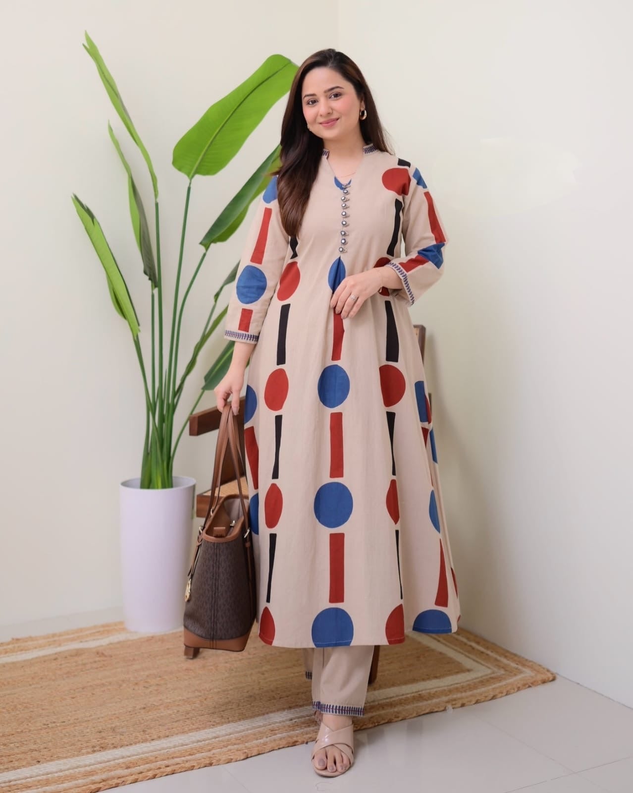 Embroidered Cotton Kurta Pant Set for Women – Soft Fabric & Delicate Detailing