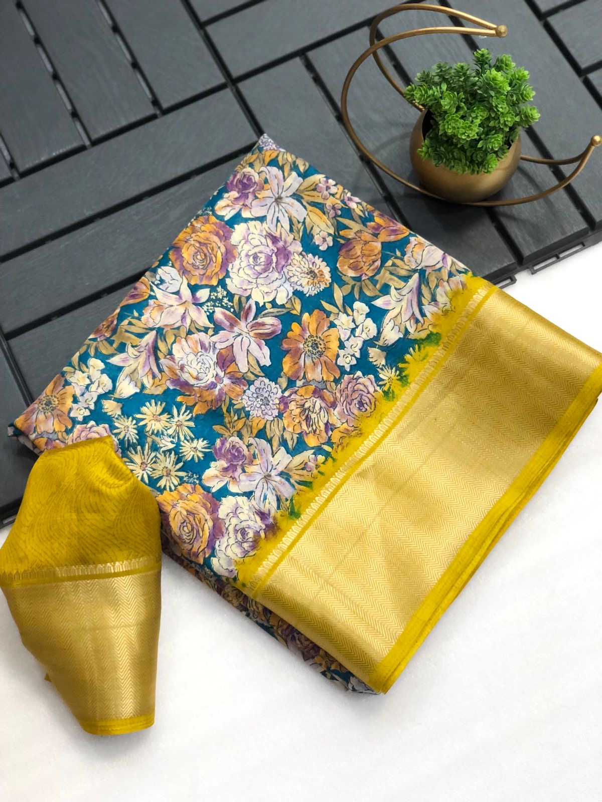 New Arrival: Exquisite Soft Dola Silk Saree with Heavy Jacquard Border