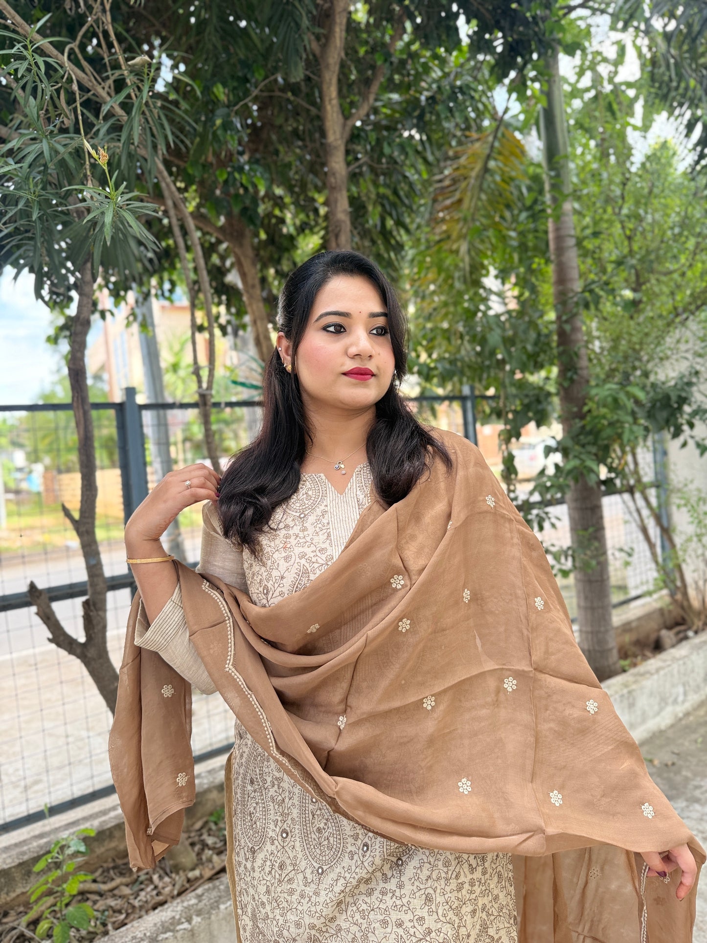 Jamdani Cotton-Lined Kurta Set with Handwoven Motifs and Dupatta – Elegant Festive Ethnic Wear for Women