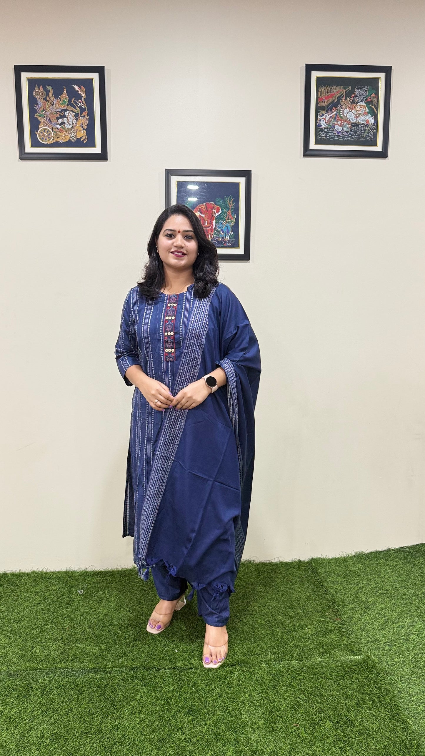 Graceful Weaves: Cotton Handloom Straight Cut Collection