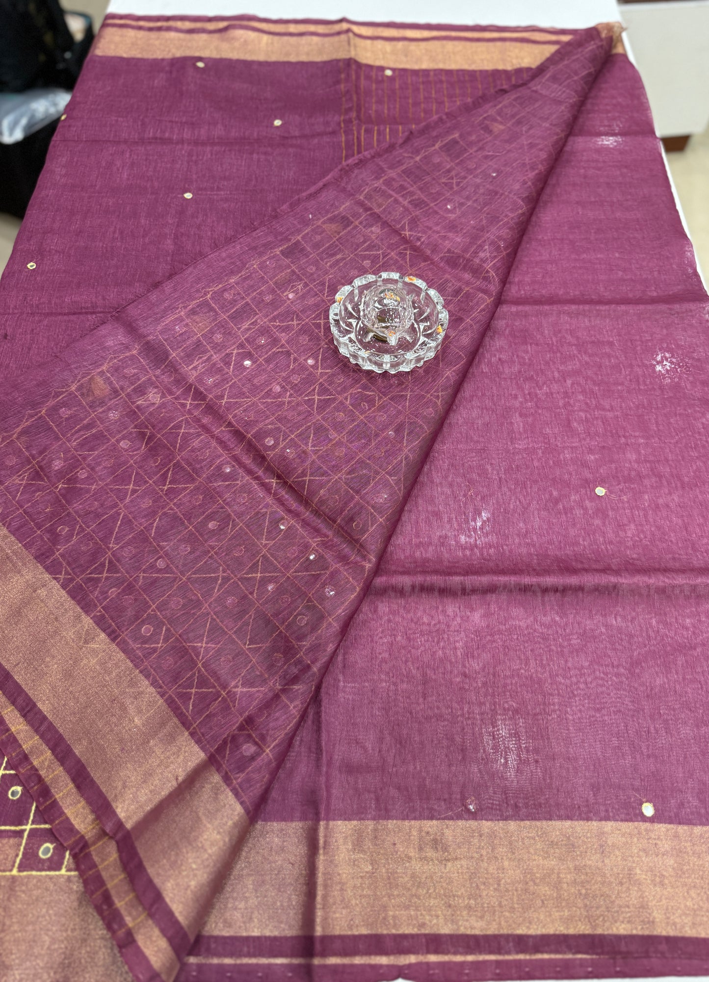 Pure Tissue 150 Count Linen Handloom Saree with Handwork and Running Blouse for Women