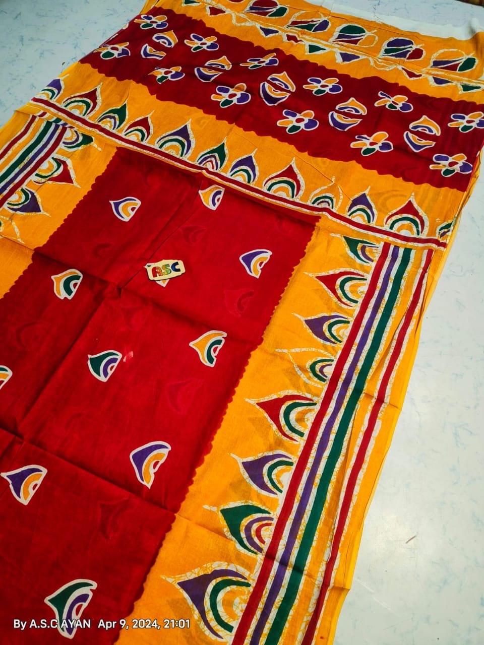Chic Cotton: Hand-Printed Batik Sarees for Timeless Elegance