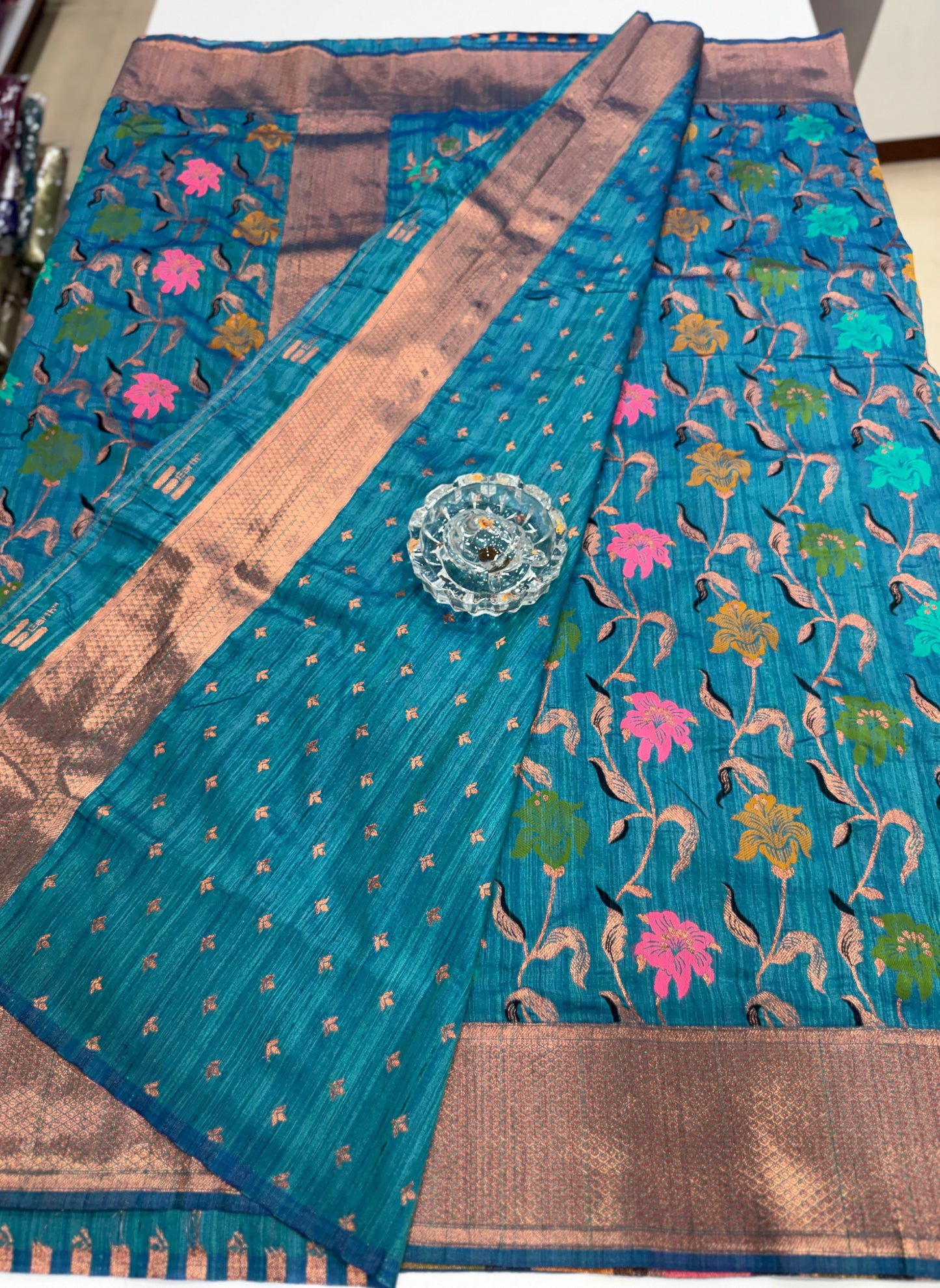 Soft silk saree with woven floral zari border and contrast pallu for women