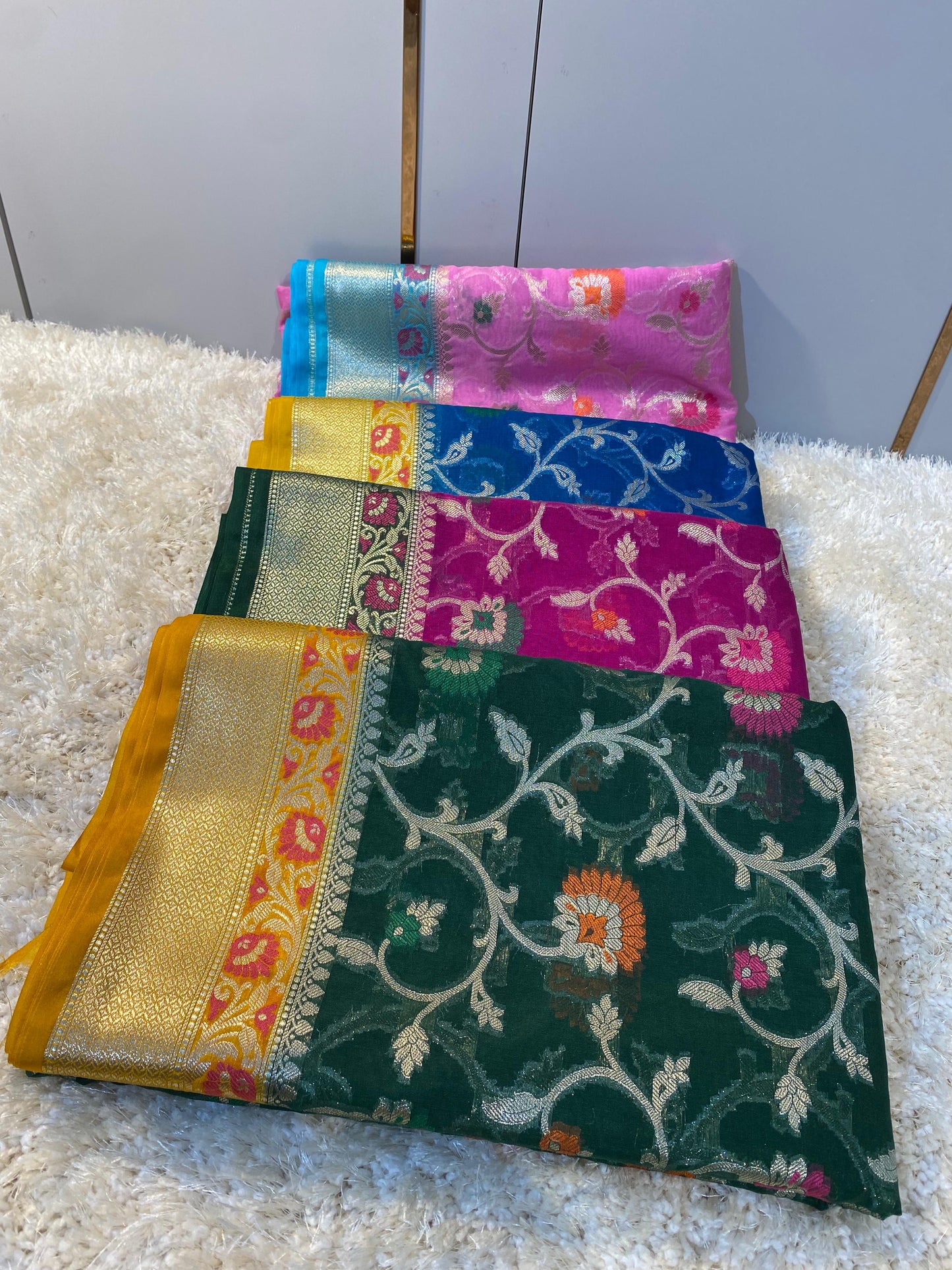 Diwali Dhamaka Offer: Banarasi Meenakari Georgette Silk Saree