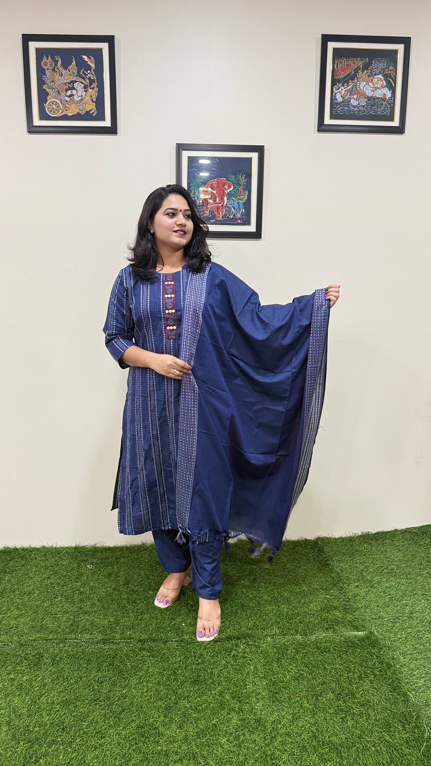 Graceful Weaves: Cotton Handloom Straight Cut Collection
