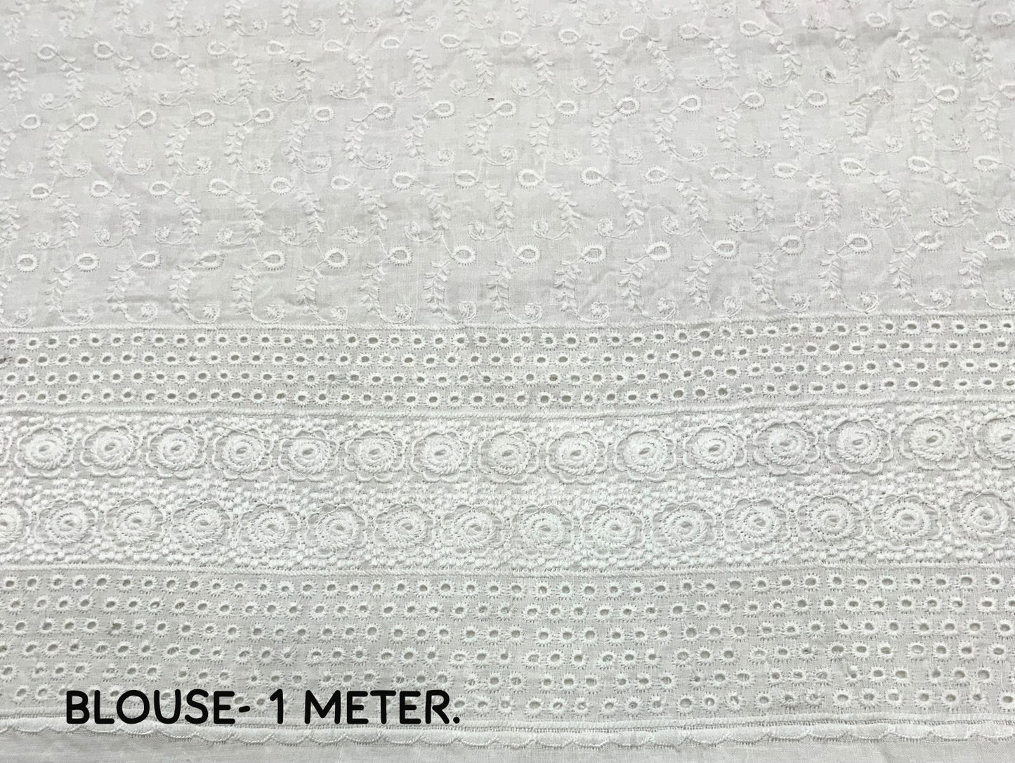 Wrinkle Chex Soft Georgette Saree with Tassel Pallu and Lucknowi White Blouse Piece