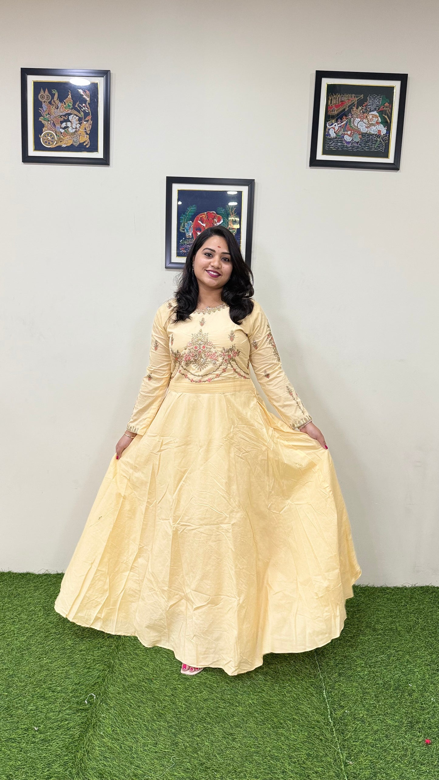Long Embroidery Designer Wedding Party Wear Elegant Gowns