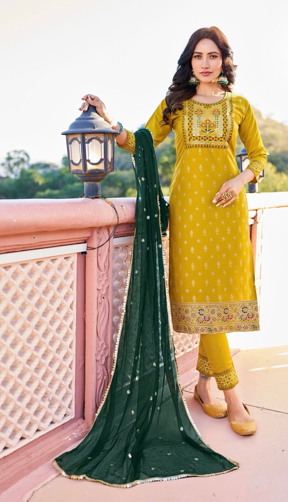 Rayon Foil Print Kurta Pant Dupatta Set with Naznin Dupatta and Lace Work for Women – Sizes XL and XXL