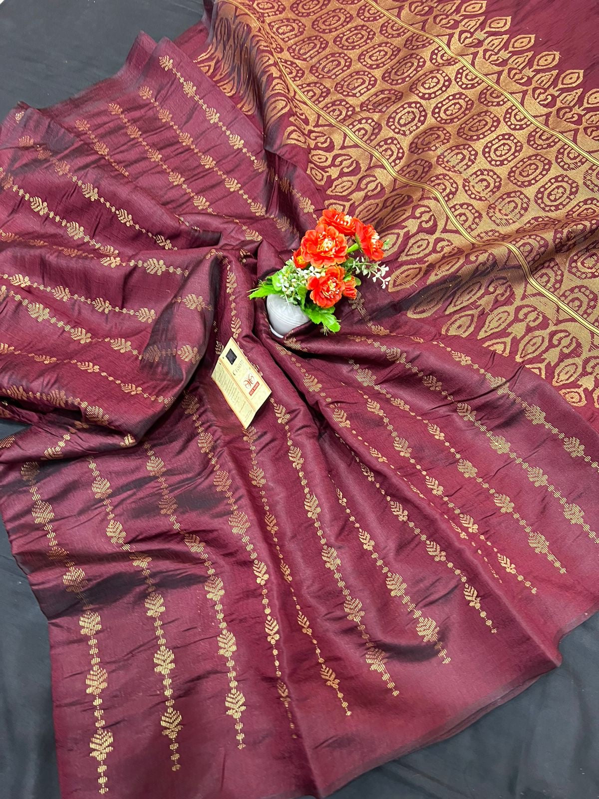 Pure Raw Silk Handloom Weaved Saree