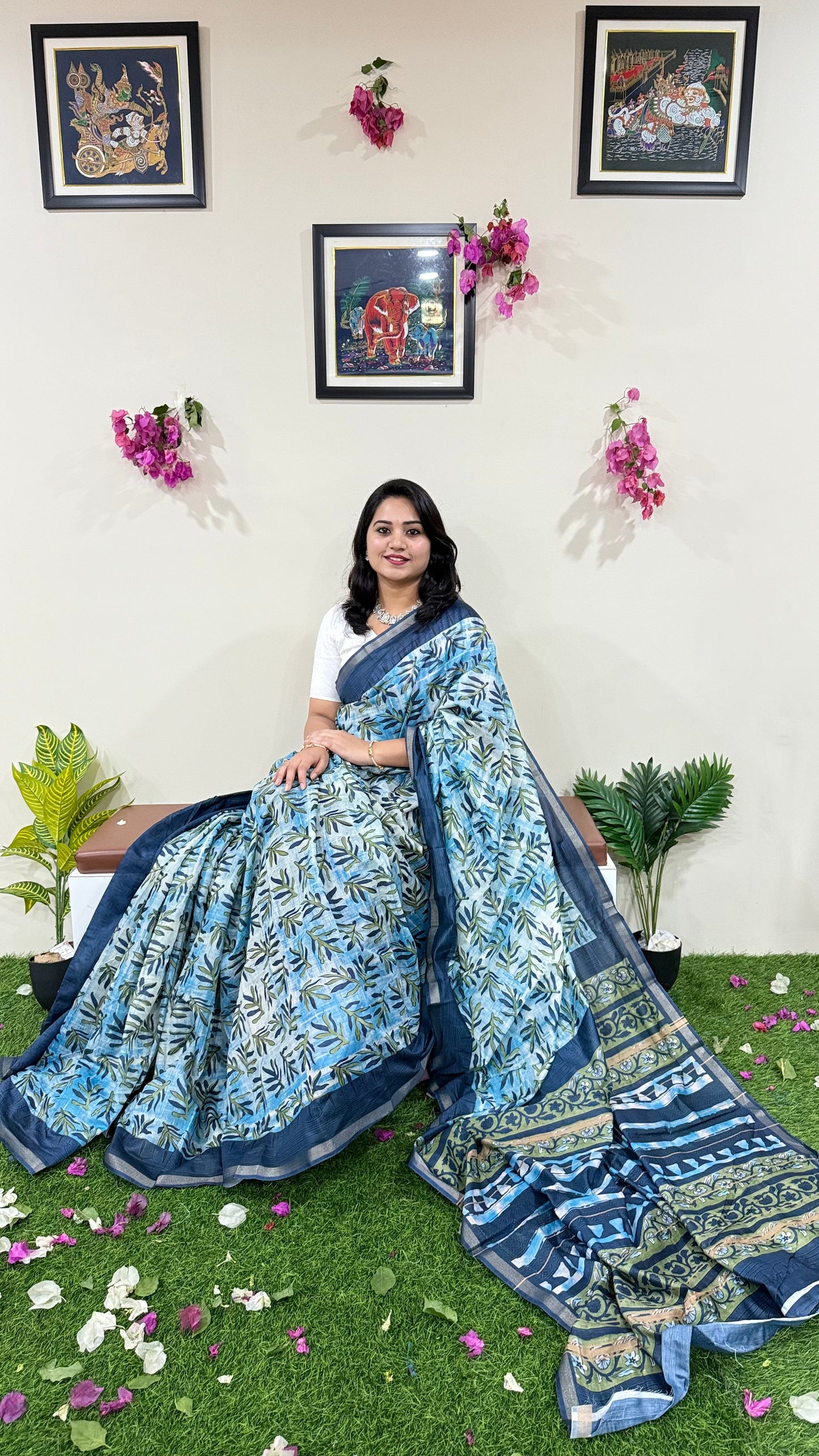 Traditional Look Soft Chanderi Silk Saree with Gold Jari Border and Attractive Digital Print