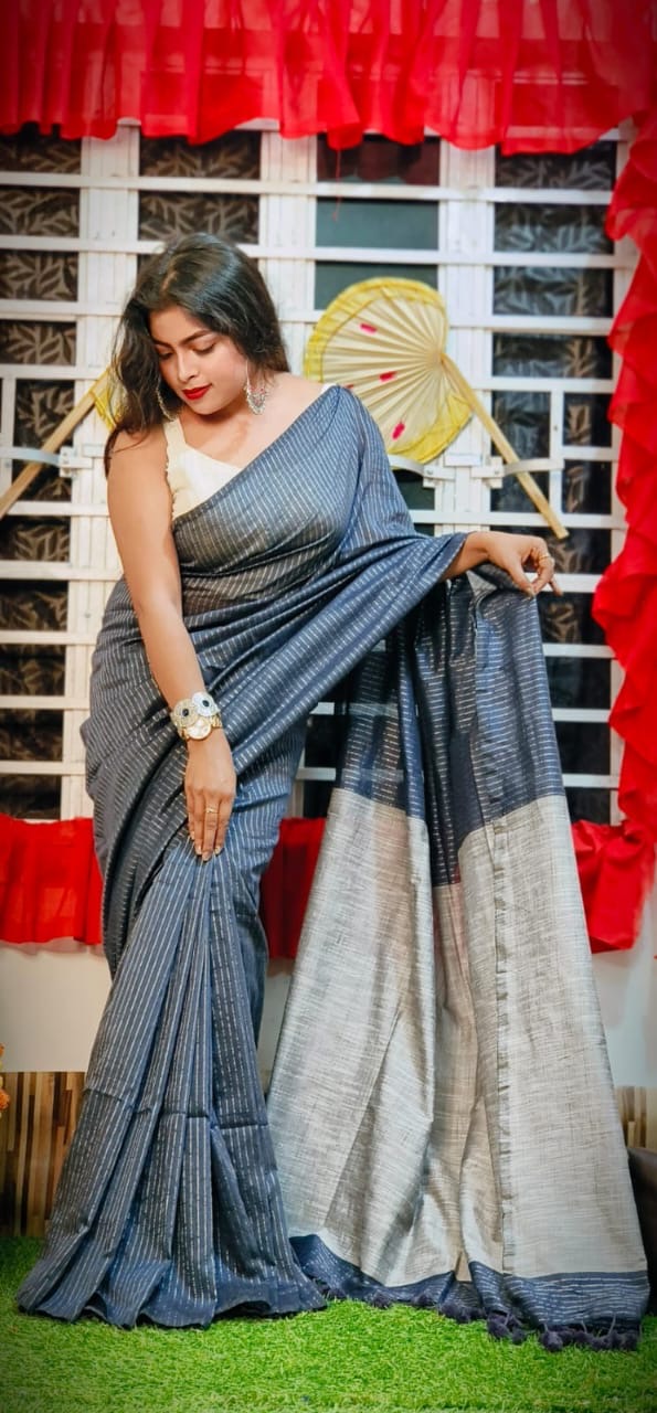 Newly Launched Check Jute Kaddi Saree