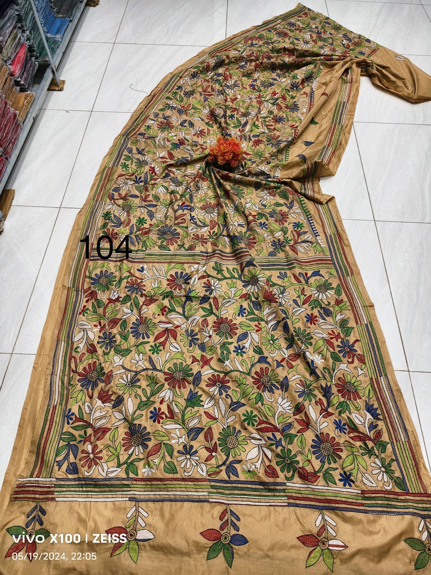 Elegance Redefined: The Blended Bangalore Silk Kathastitch Saree**