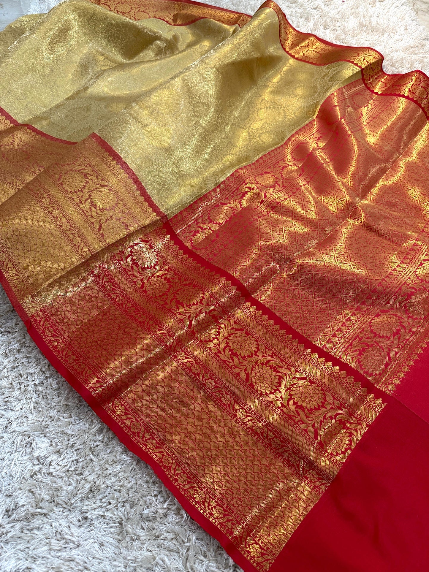 Banarasi Zari Tanchui Kanchipuram Soft Silk Saree