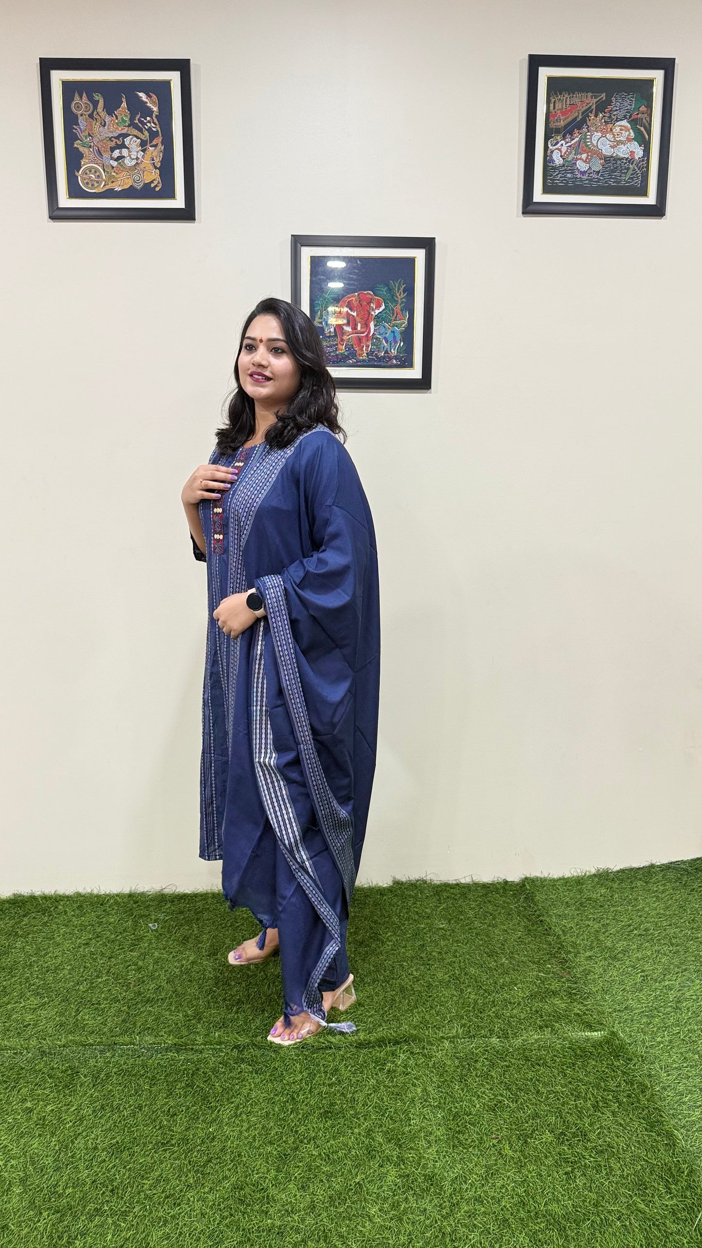 Graceful Weaves: Cotton Handloom Straight Cut Collection