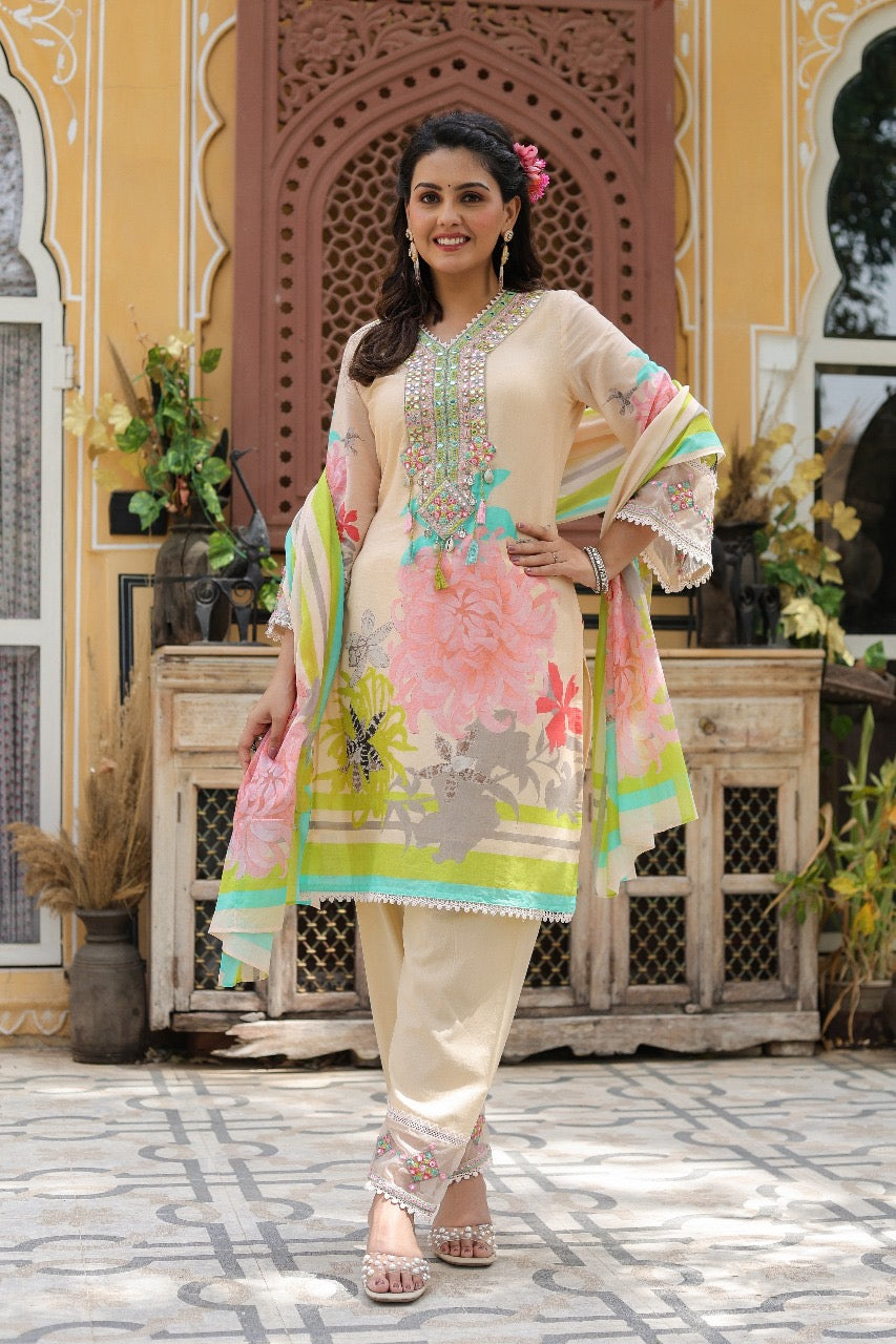 Elevate Your Style with Our Exquisite Mul Cotton Digital Print Kurti Set