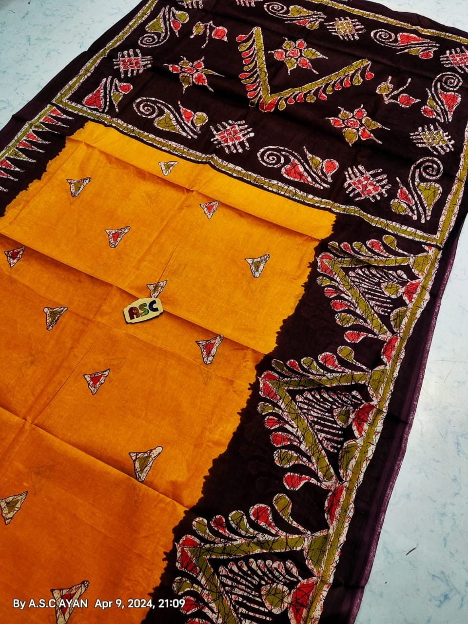 Chic Cotton: Hand-Printed Batik Sarees for Timeless Elegance