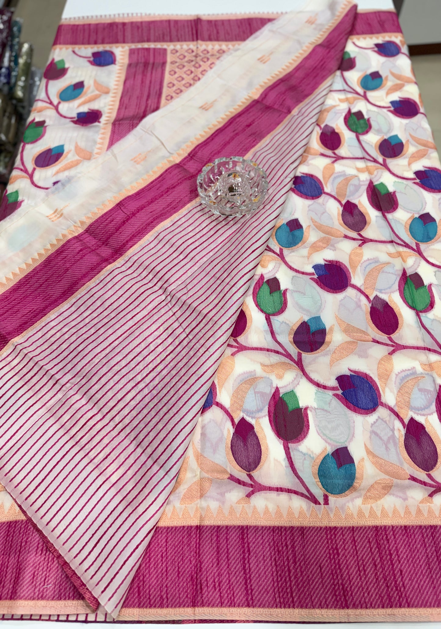 Soft silk floral printed saree with contrast blouse, lightweight festive wear saree for women