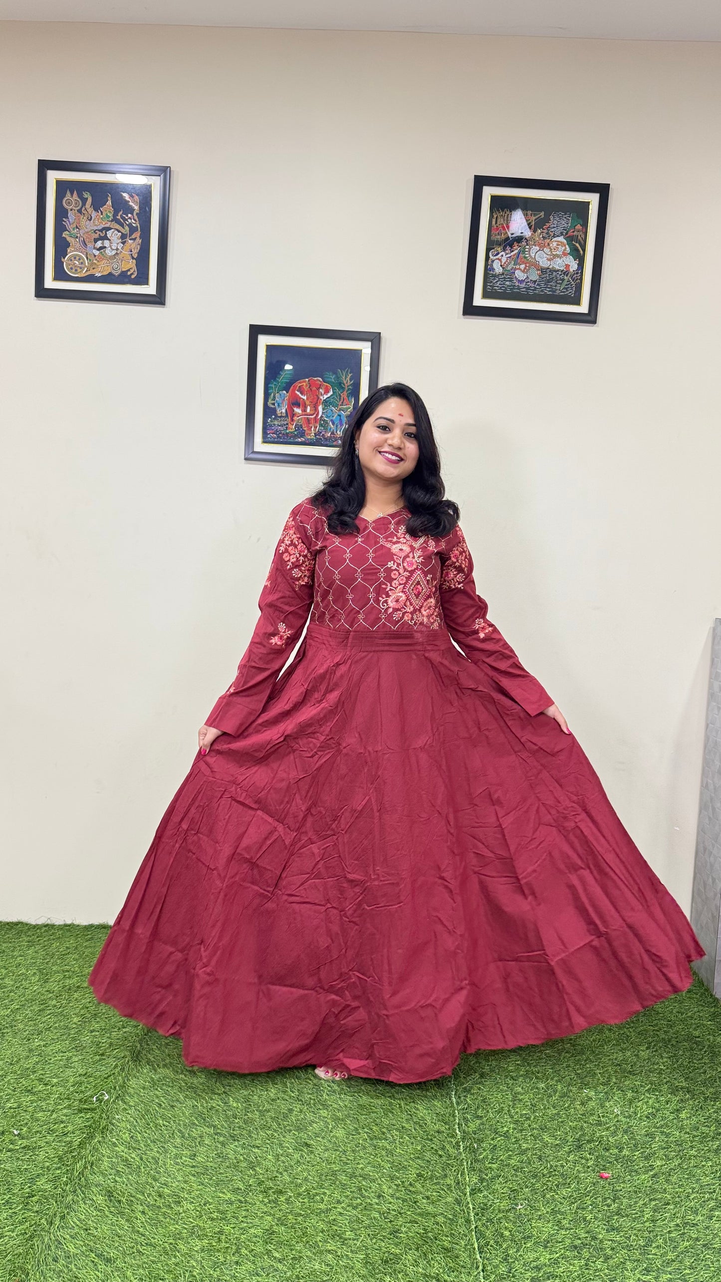 Long Embroidery Designer Wedding Party Wear Elegant Gowns