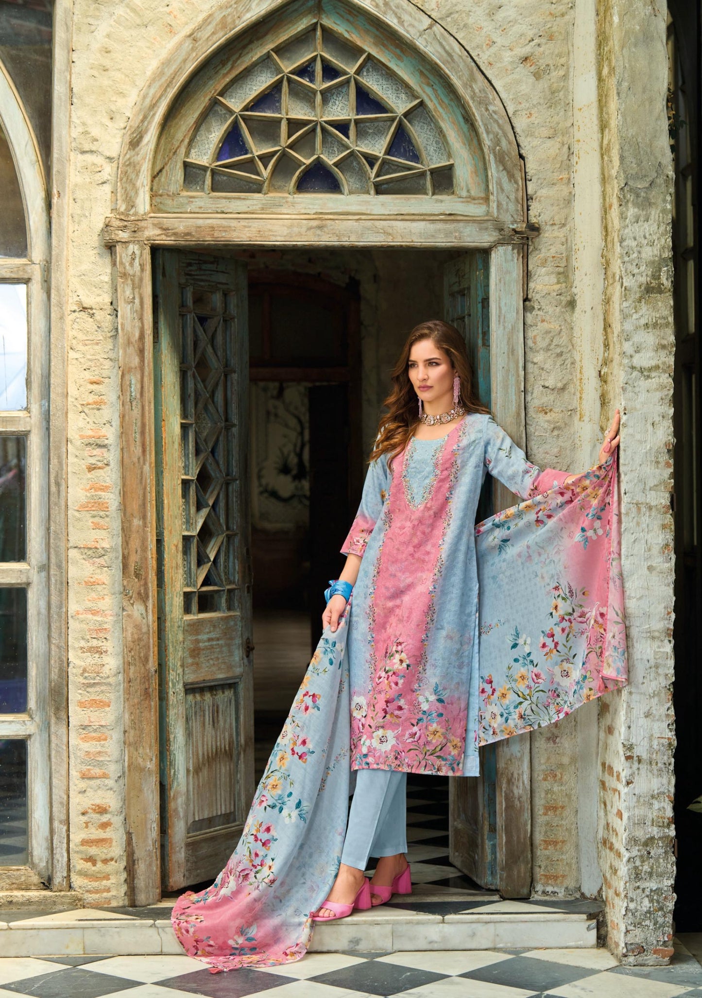 Women’s Linen Schiffli Embroidered Kurta Set with Cotton Pant and Viscose Mal Dupatta – L to 3XL