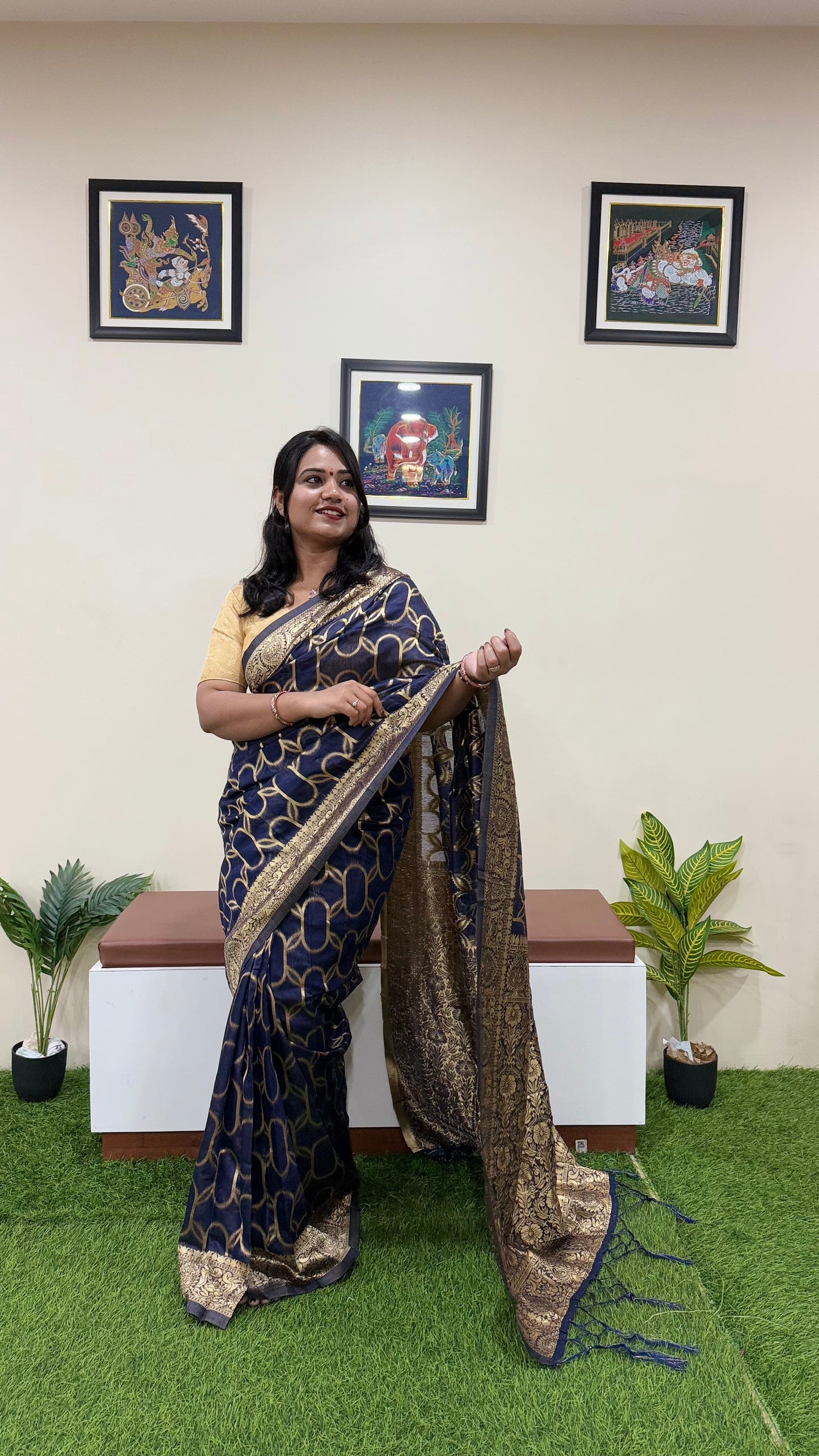 Semi Chanderi Woven Saree Code : 265