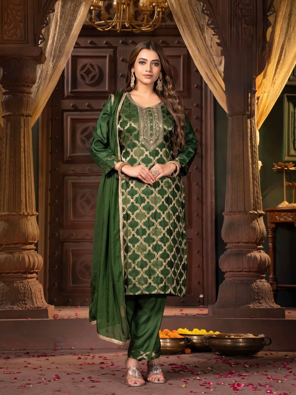 Russian Silk Jacquard Kurta Pant Dupatta Set with Chinon Dupatta – Plus Sizes XL to 3XL
