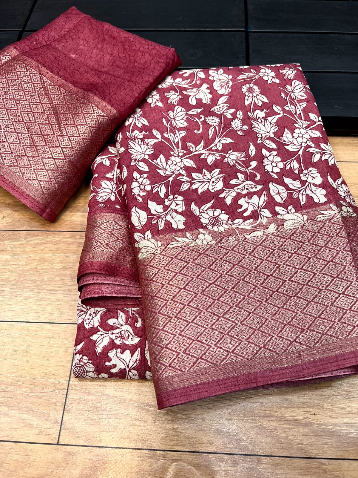 Printed Binni Crepe Silk Saree with Viscose Border