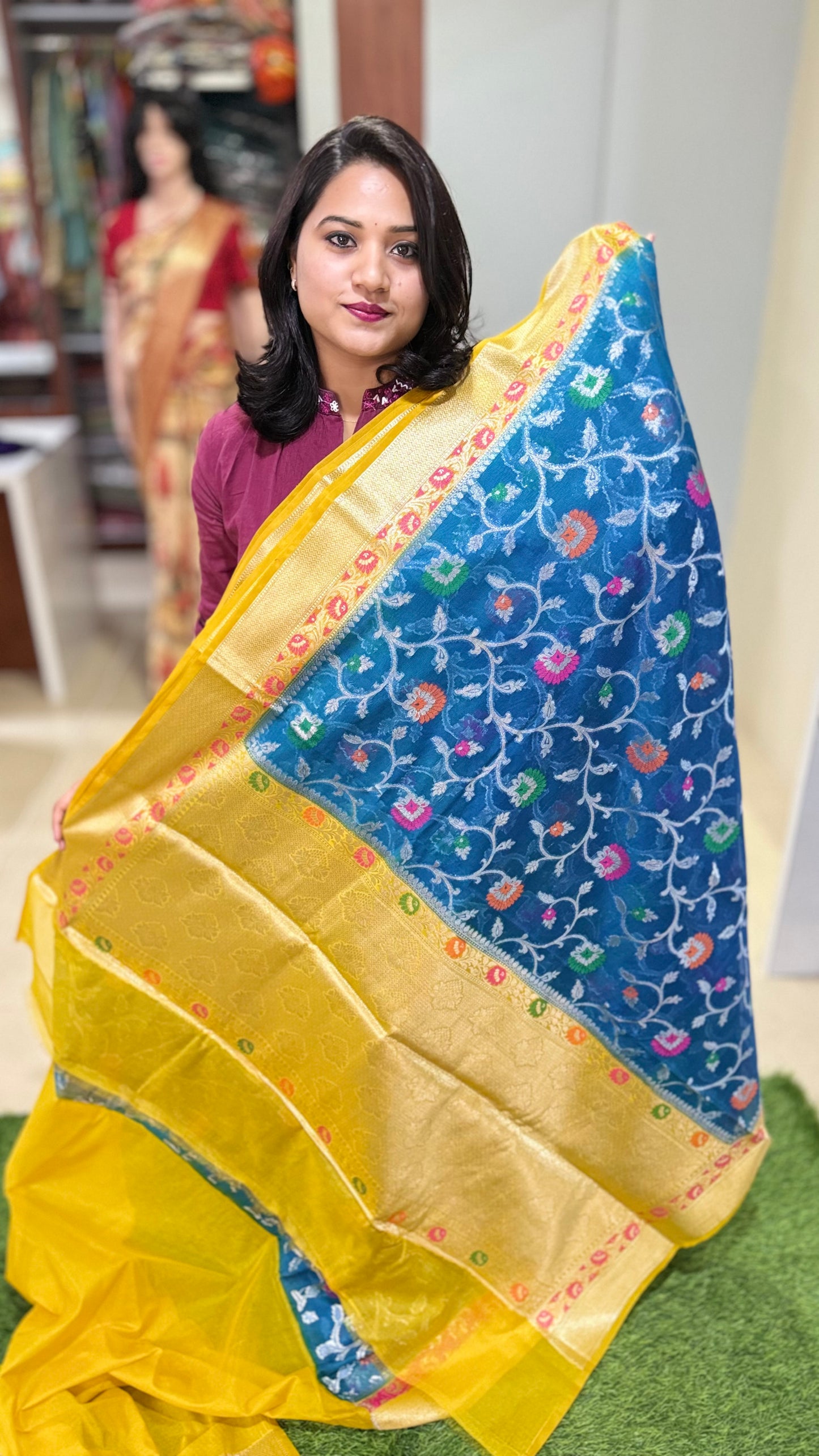 Diwali Dhamaka Offer: Banarasi Meenakari Georgette Silk Saree