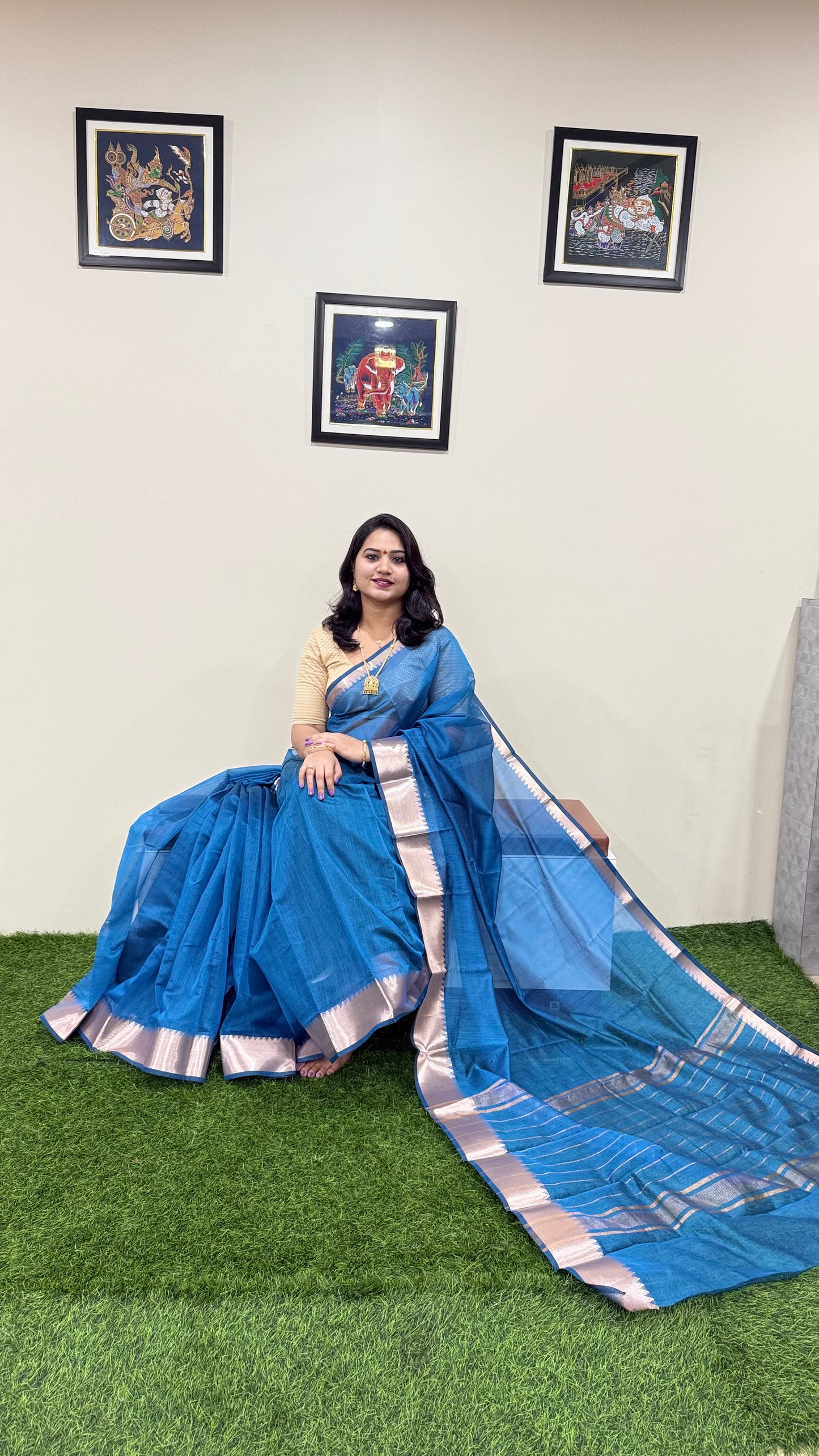 Mangalgiri Plain Soft Silk Saree - Semi Tussar Fabric