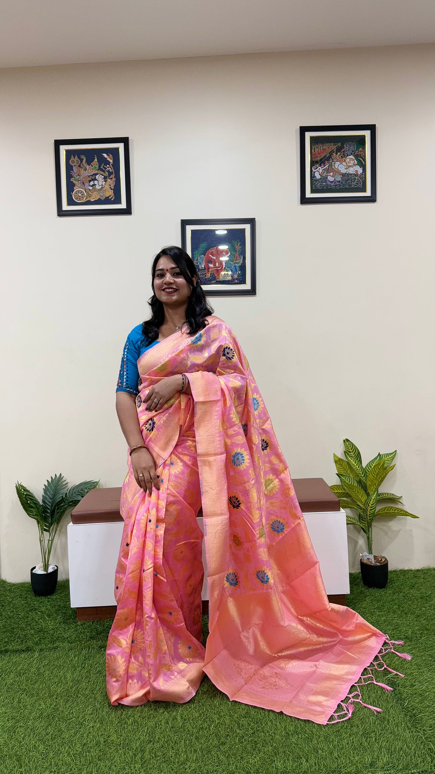 Semi Chanderi Woven Saree Code : 266