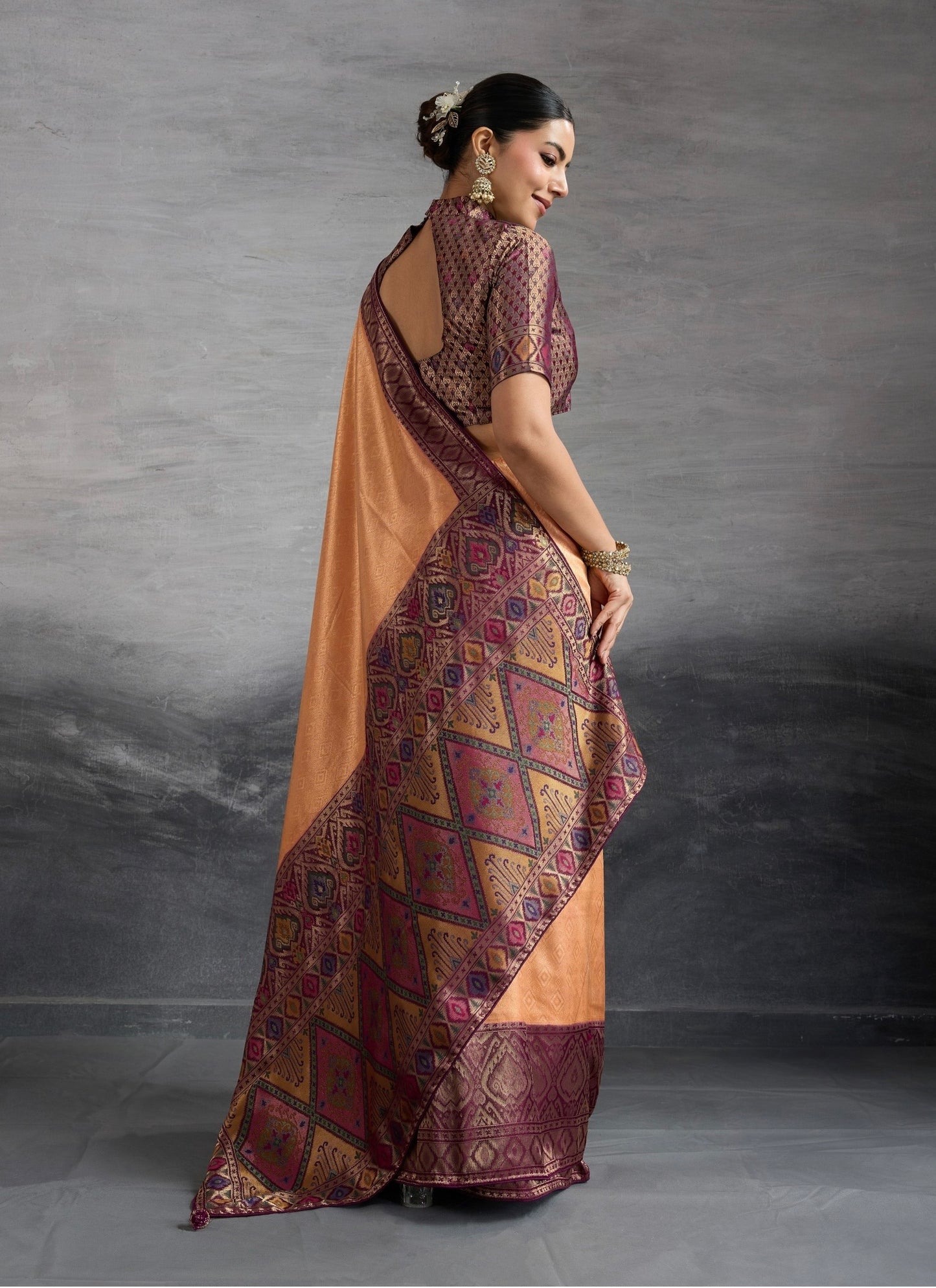 Kanjivaram Soft Silk Saree with Double Zari Weaving and Meenakari Pallu for Women