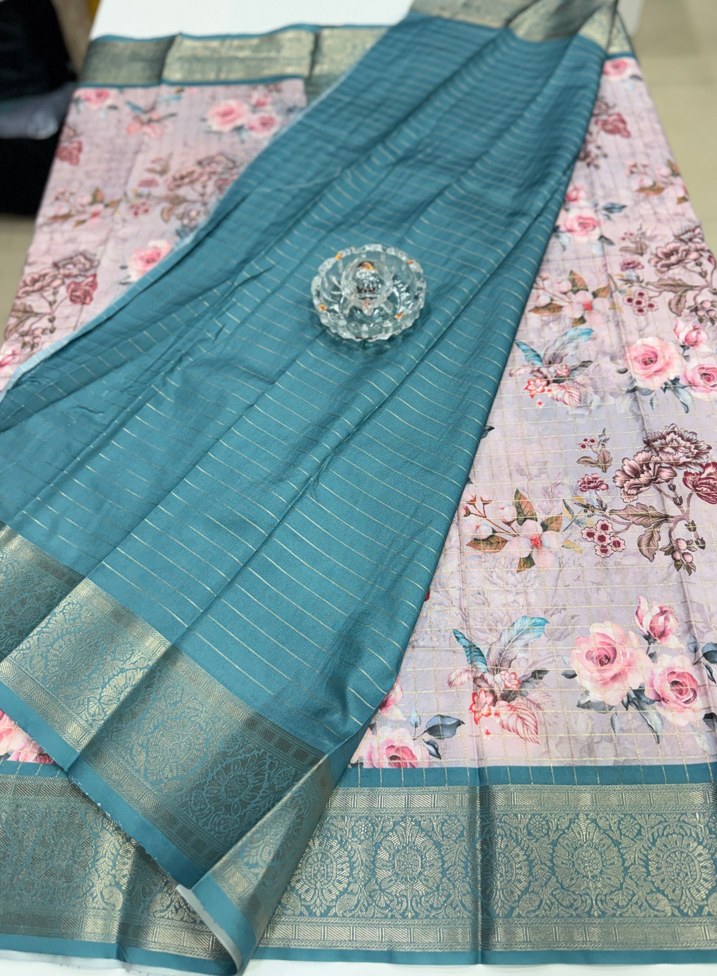 Printed handloom georgette saree for women with woven border and floral design