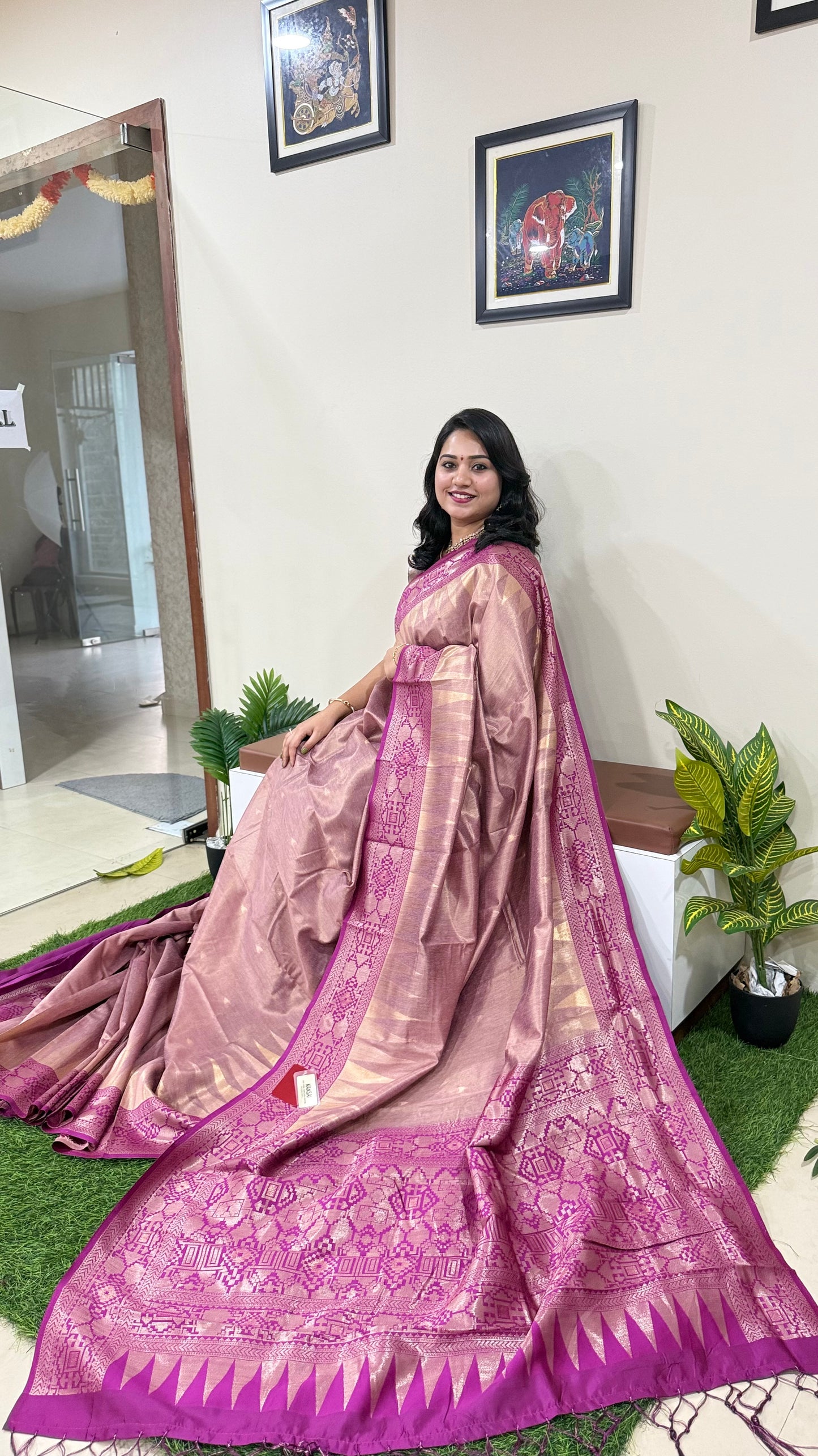 Zari Tissue Silk Handloom Saree with Contrast Pallu and Coordinated Blouse – Wedding and Festive Wear