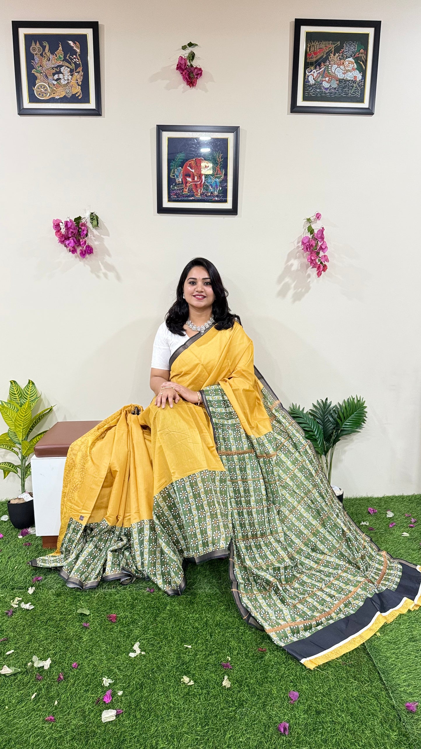 Traditional Look Soft Chanderi Silk Saree with Gold Jari Border and Attractive Digital Print