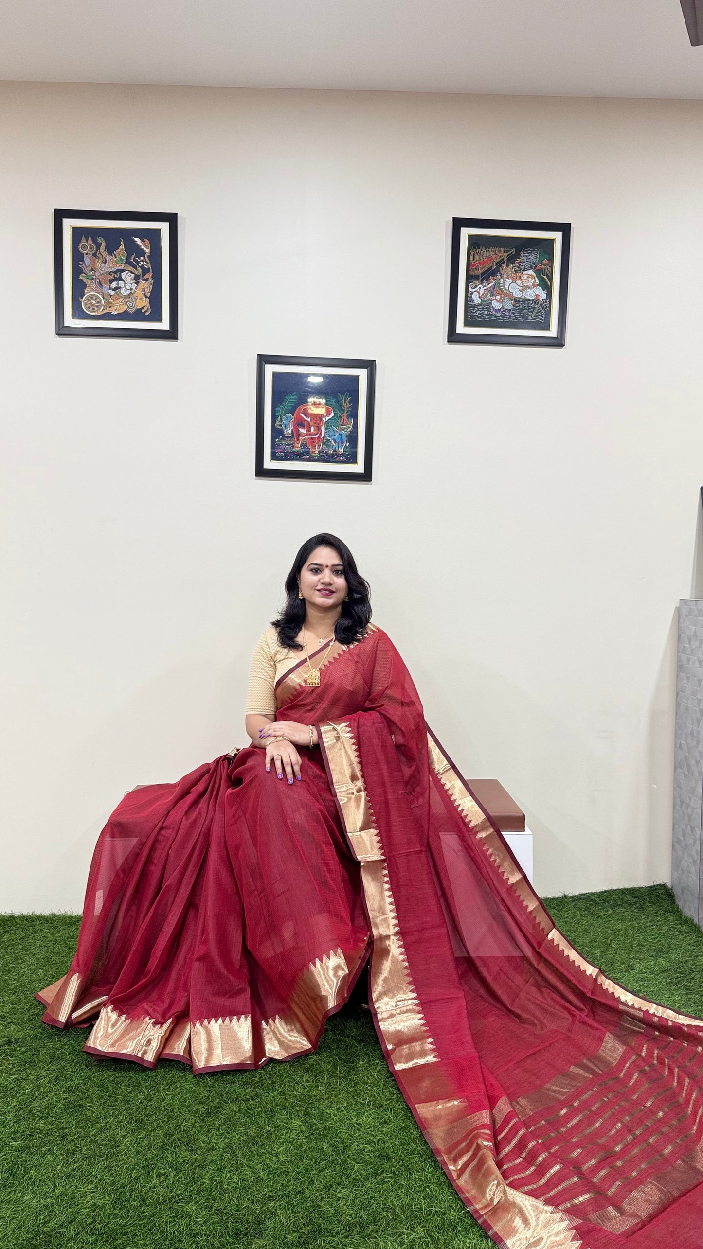 Mangalgiri Plain Soft Silk Saree - Semi Tussar Fabric