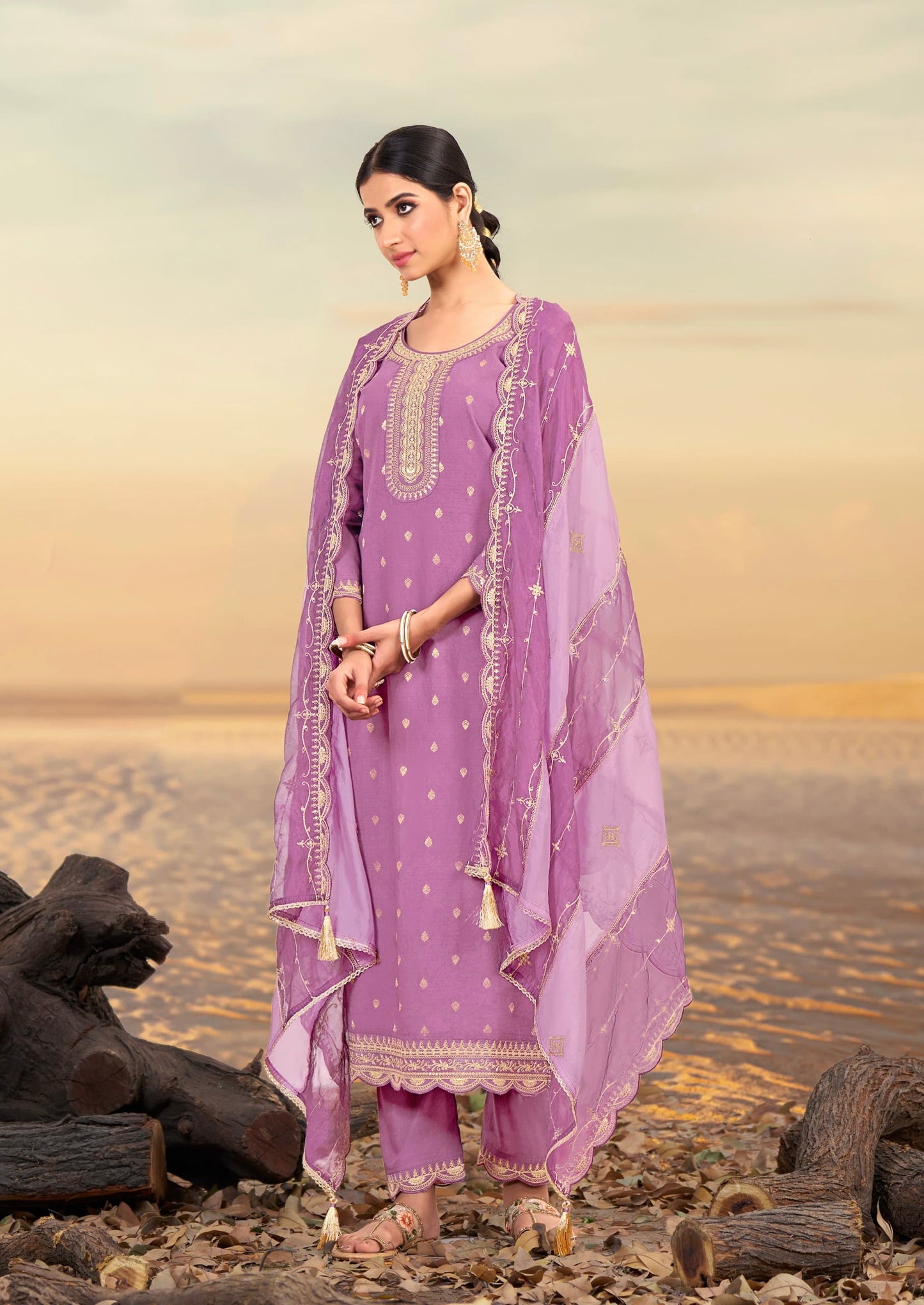 Women’s Viscose Jacquard Suit Set with Mirror Khatli Handwork and Organza Dupatta – XL to 3XL