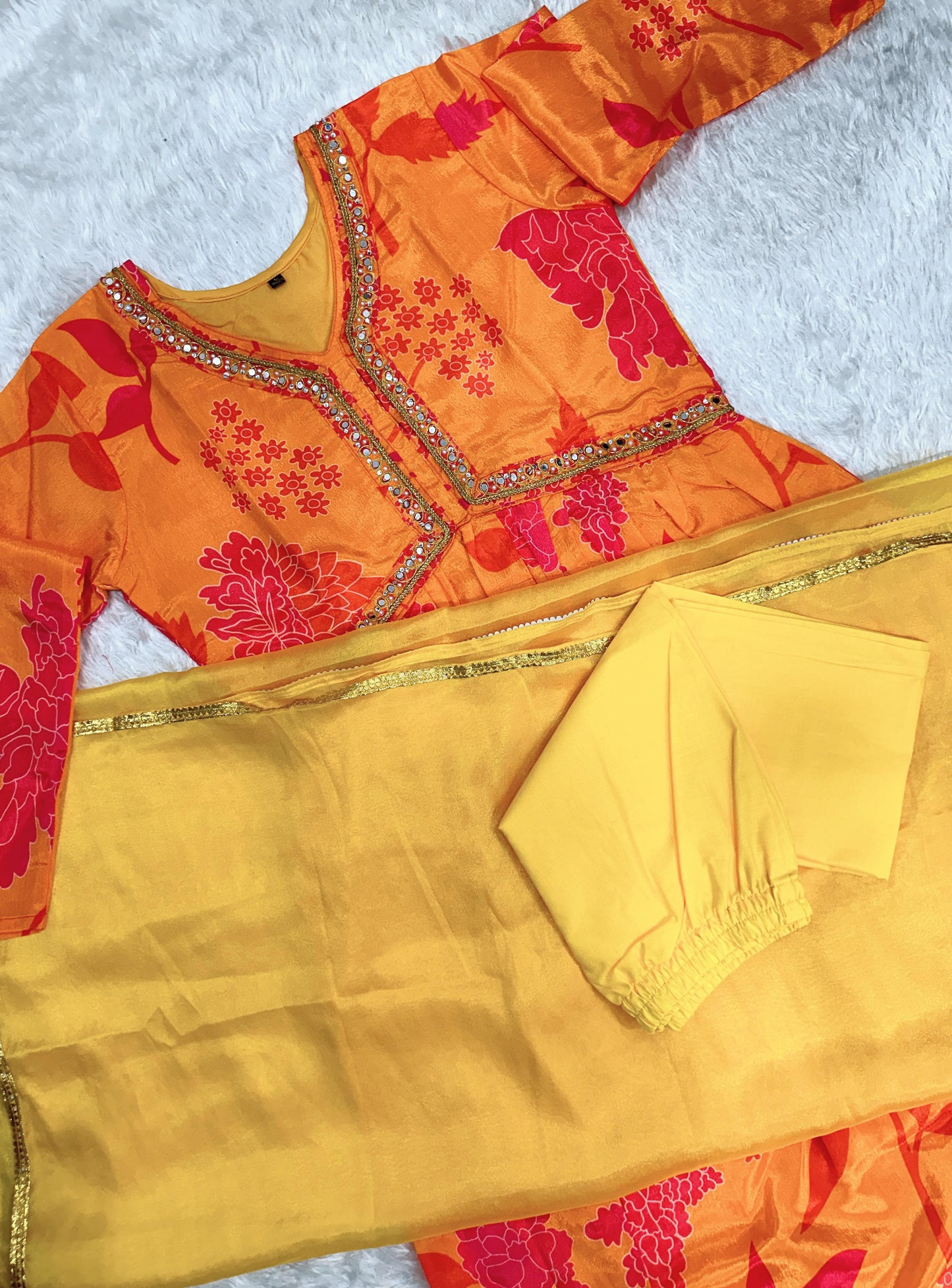 Sunny Elegance: Yellow Alia Cut Handwork 3PC Suit Set