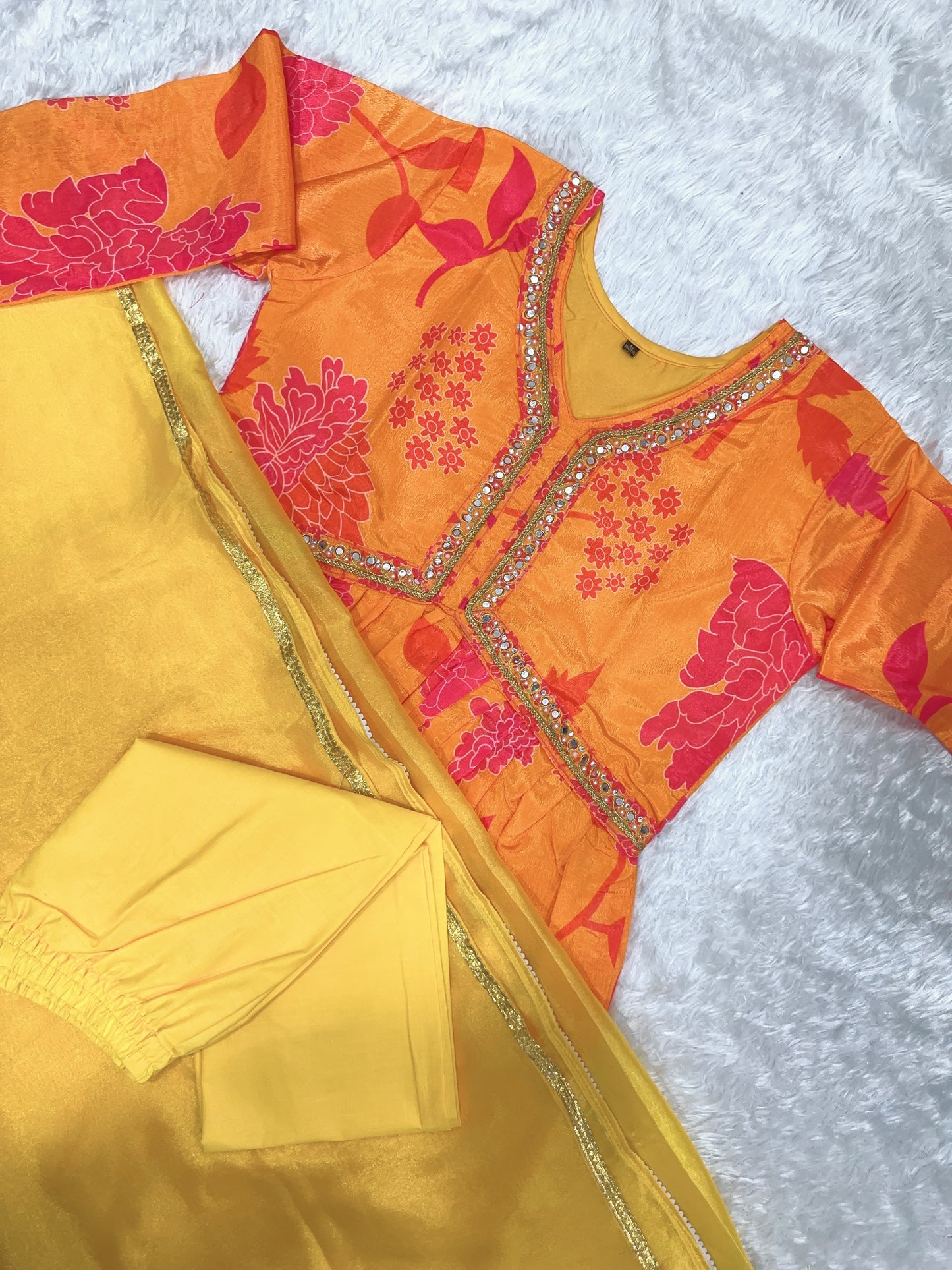 Sunny Elegance: Yellow Alia Cut Handwork 3PC Suit Set