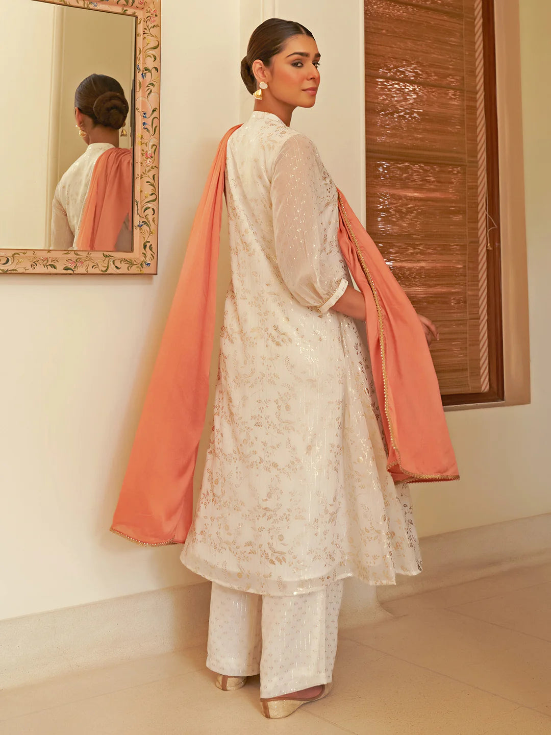 WHITE CHIFFON ELEGANT EXCELLENCY