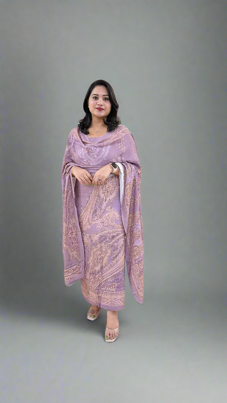 SANJH an elegant ensemble designed to blend tradition with modernity.