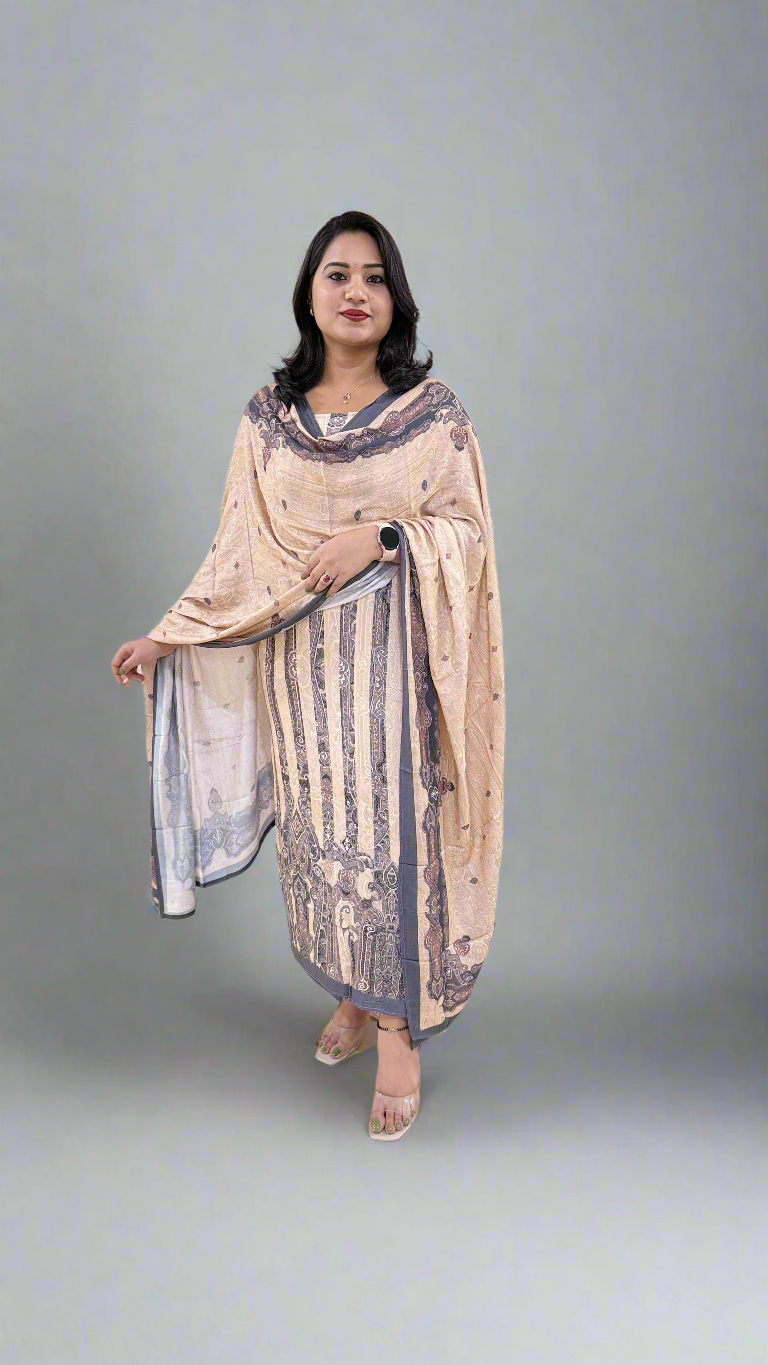 SANJH an elegant ensemble designed to blend tradition with modernity.