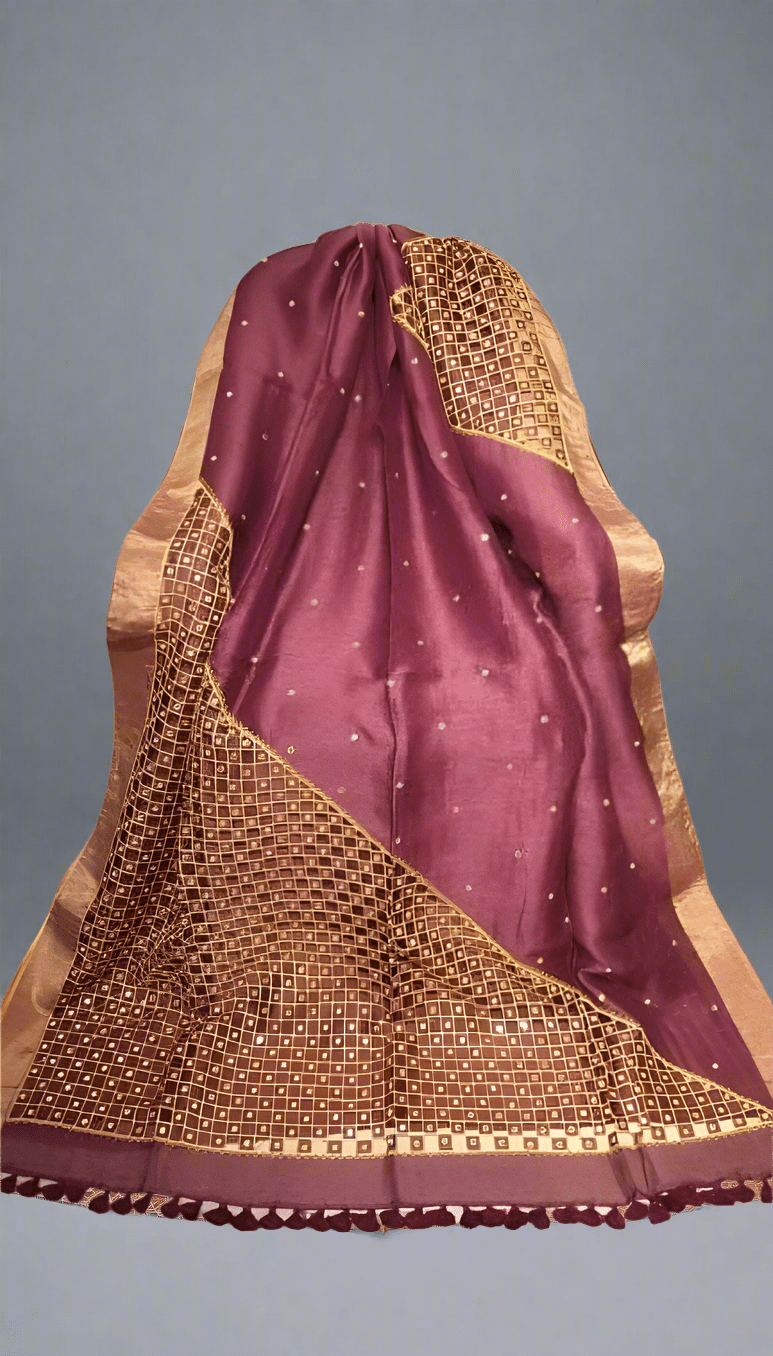 Handwork Cutwork Pure Tissue 150 Count Linen Handloom Saree - Mani's Fashions