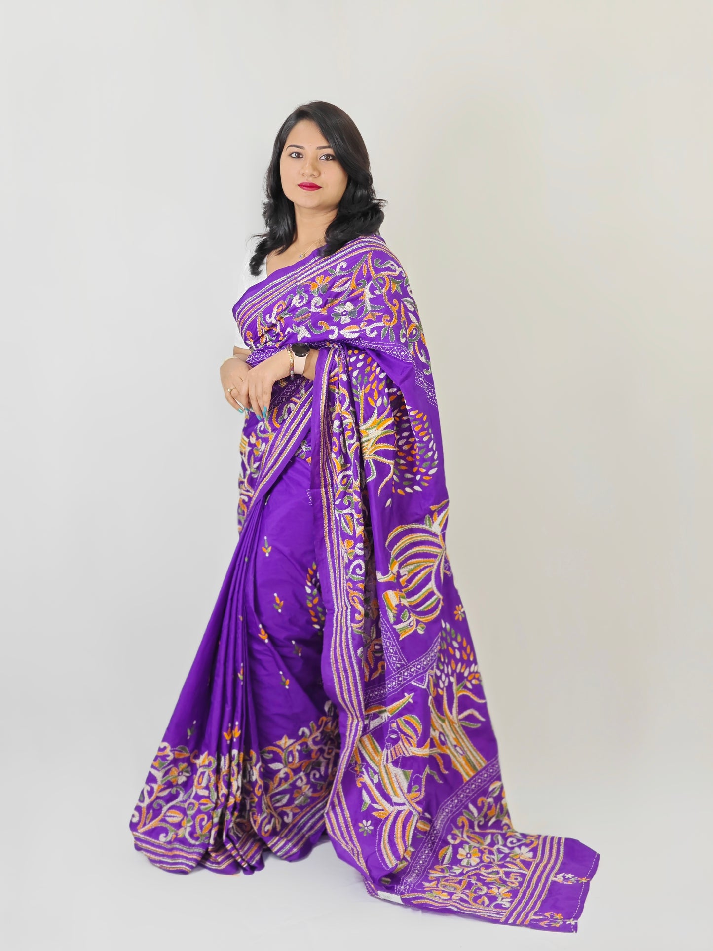 Elegance Redefined: The Blended Bangalore Silk Kathastitch Saree**