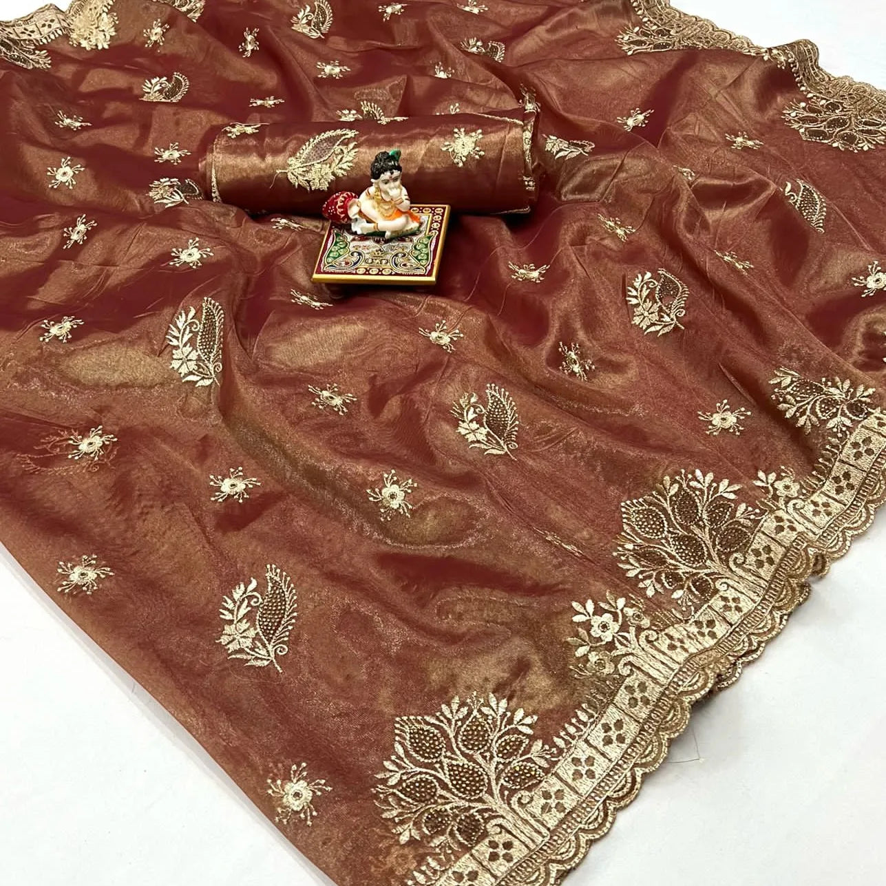 Gucci's Organza Cutwork Embroidery