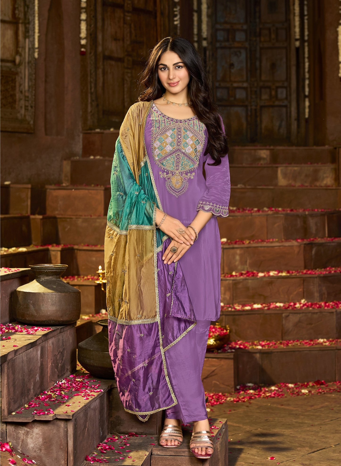 Pure Crepe Kurta Pant Dupatta Set with Heavy Embroidery and Organza Dupatta – Festive Ethnic Wear for Women