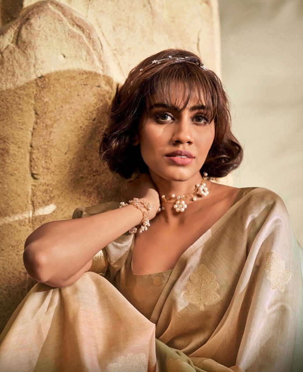 Soft Handloom style Silk Saree with Zari Leaf Weaving and Gradient Shading – Festive Wear Saree for Women